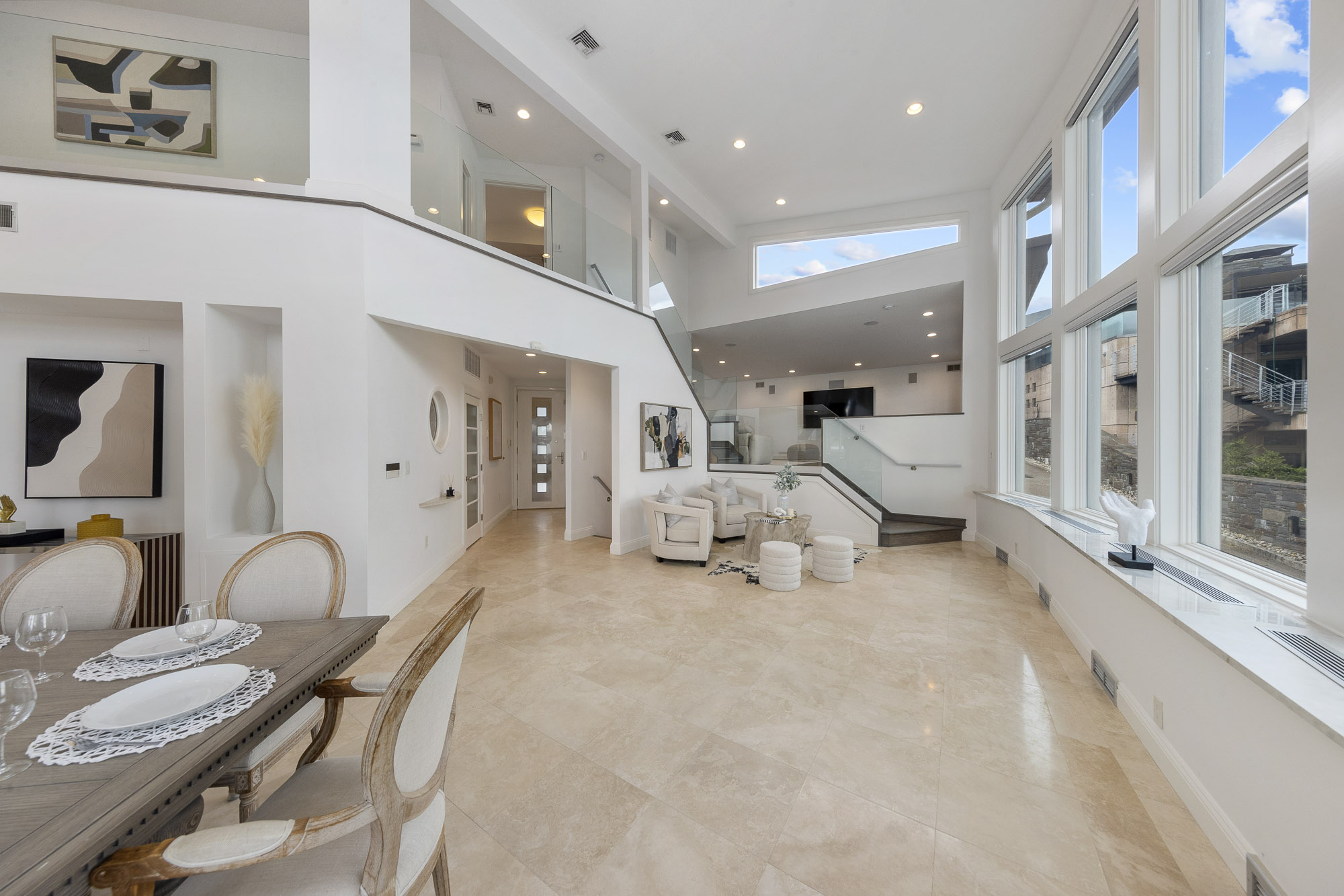 10 Shore Road