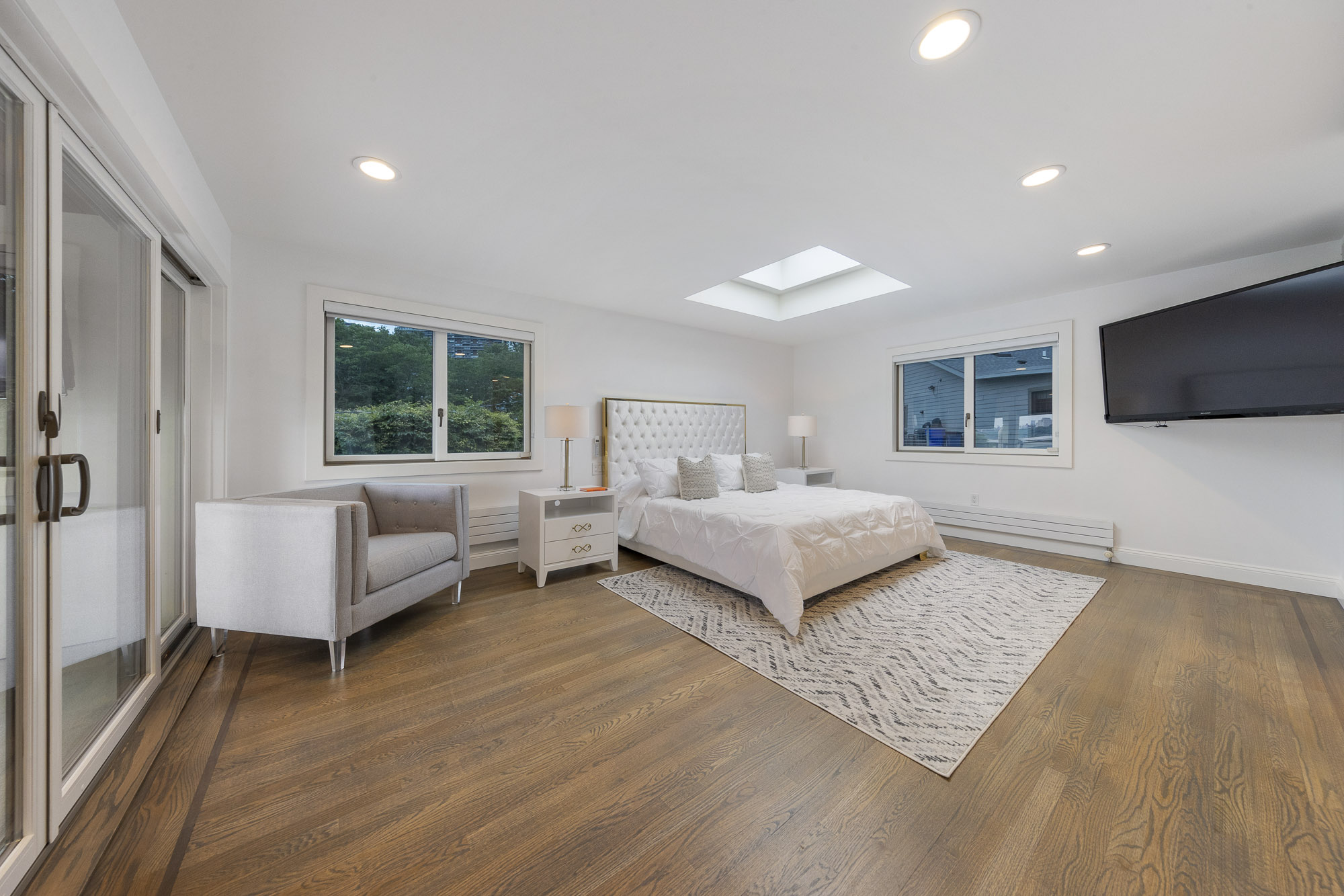10 Shore Road