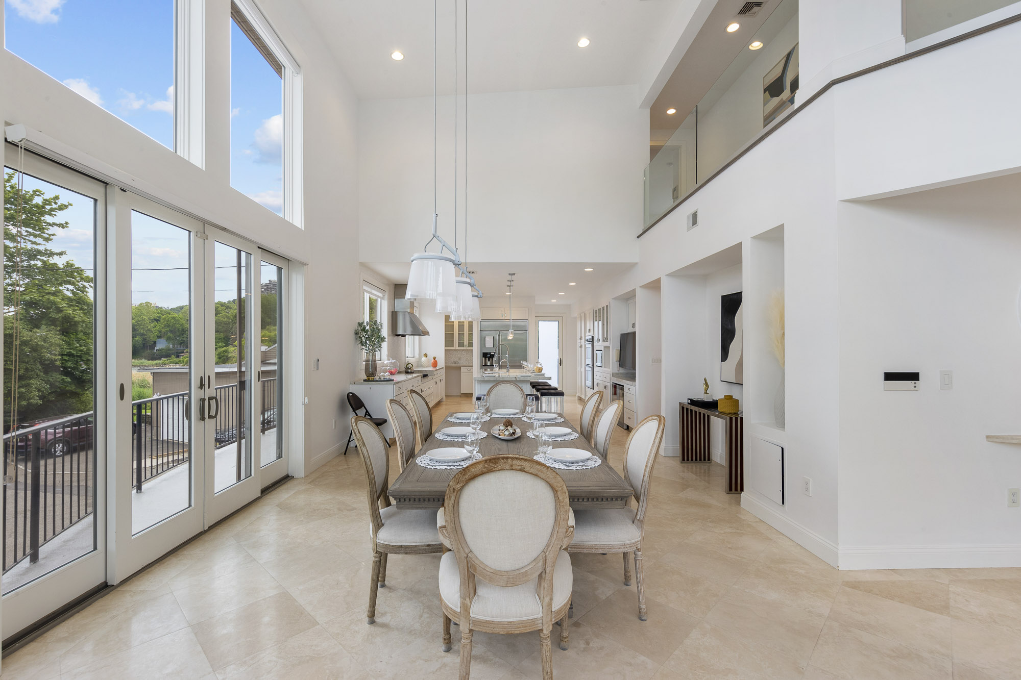10 Shore Road