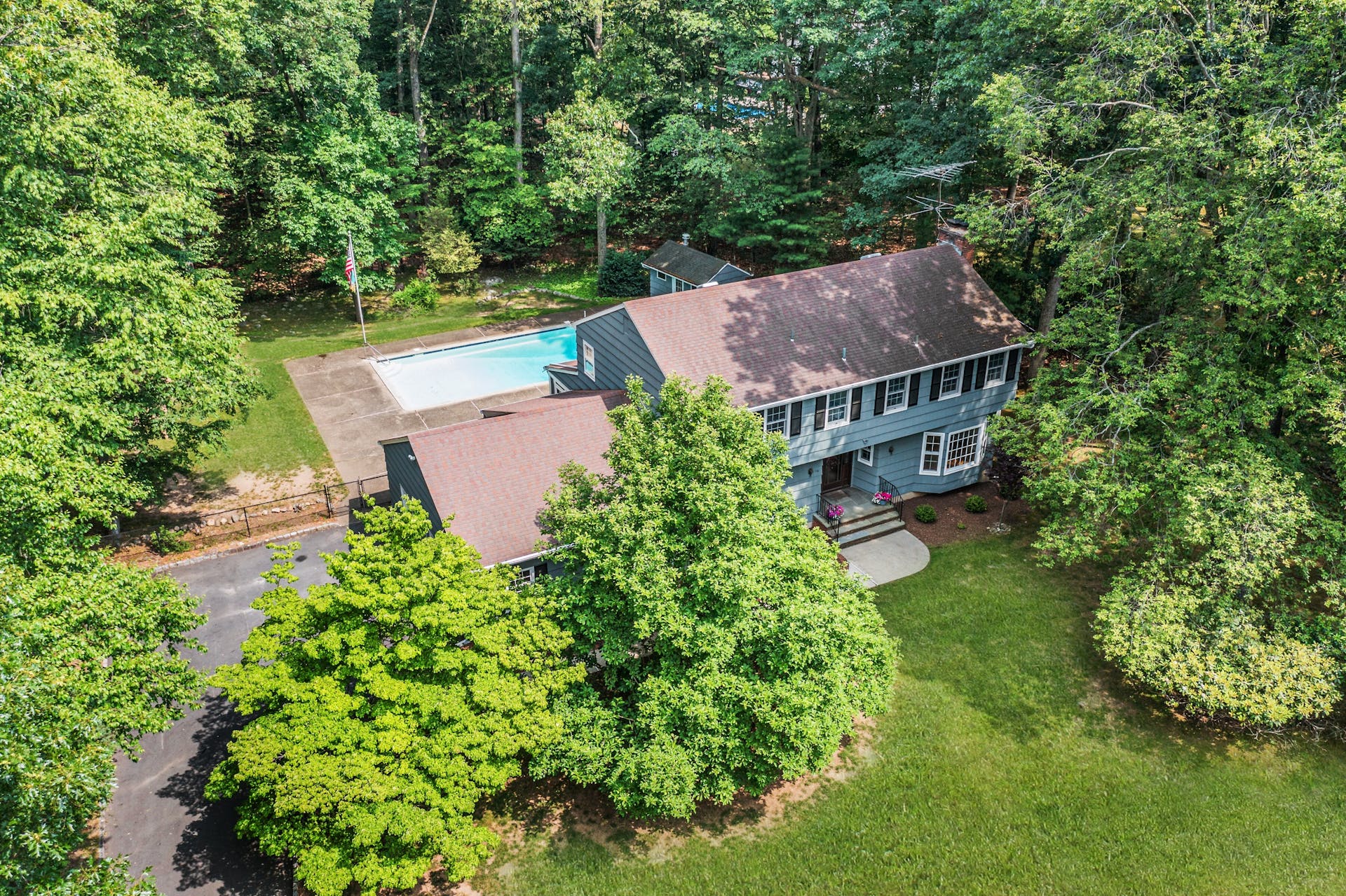 14 Northern Trail 