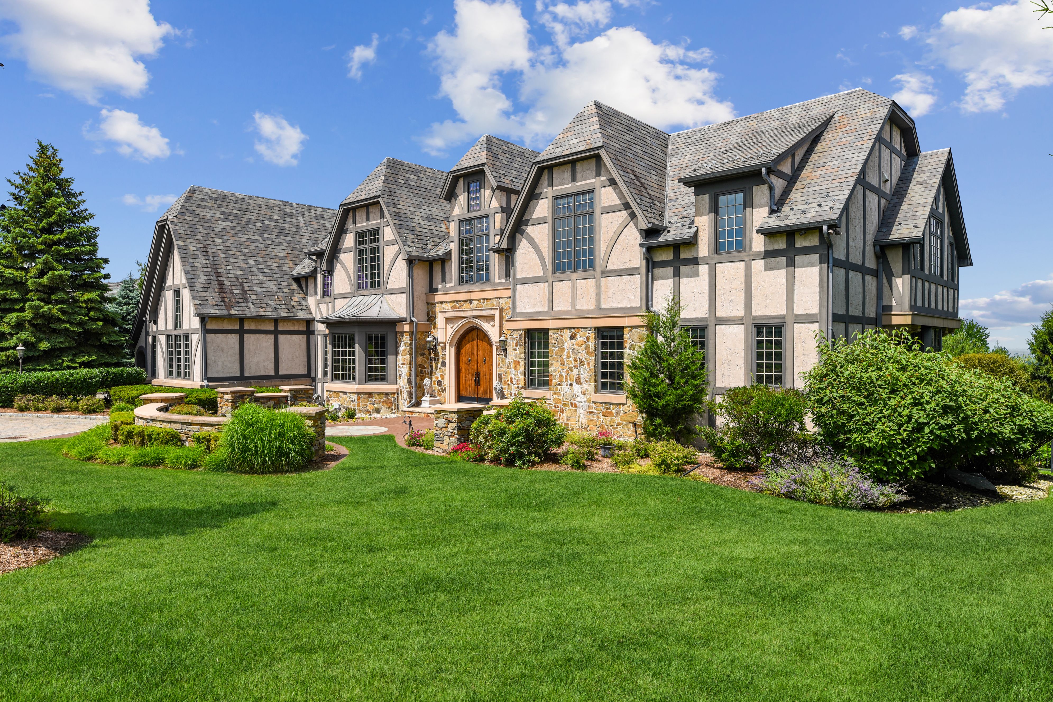 141 Truman Drive 