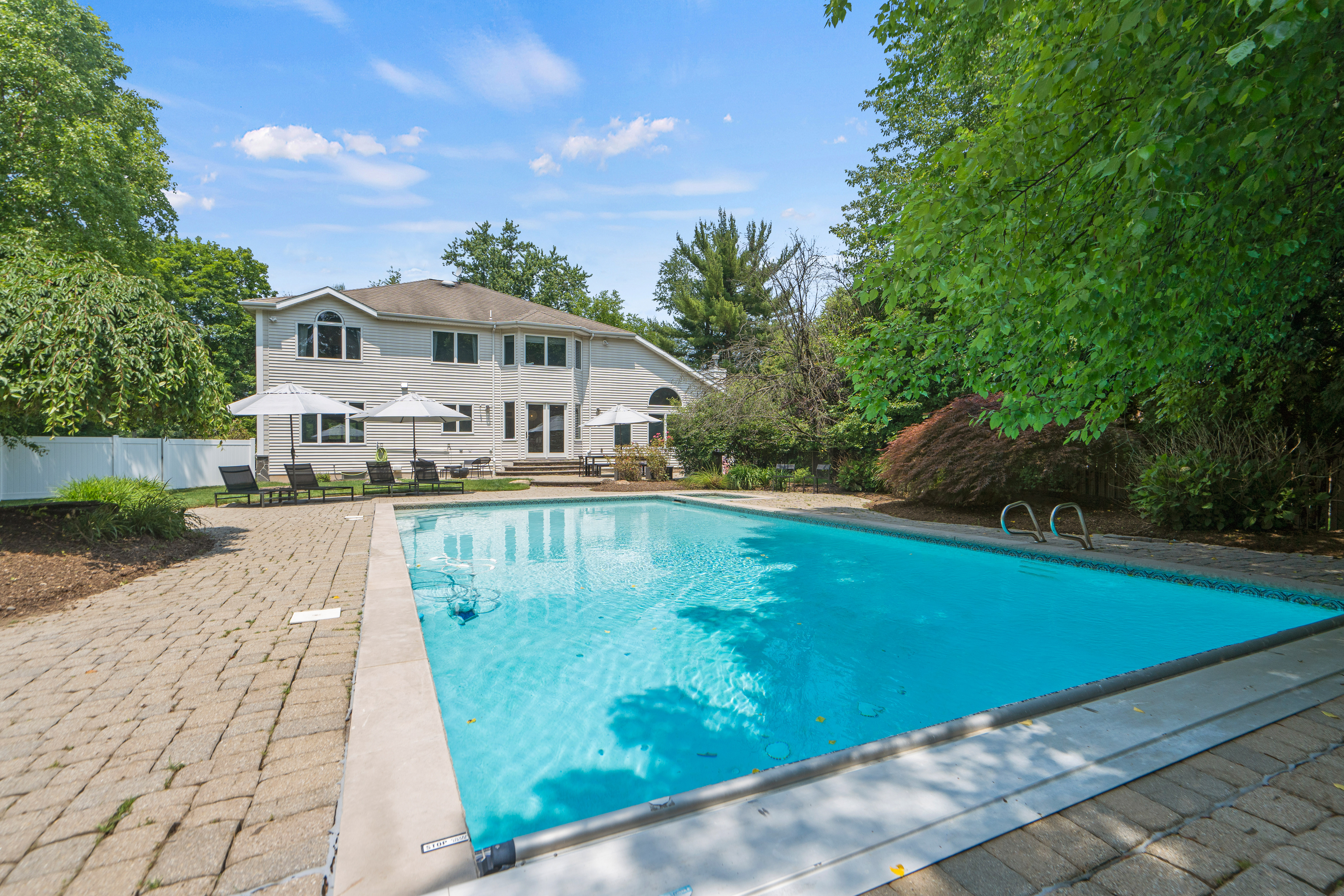 50 Northrop Lane 
