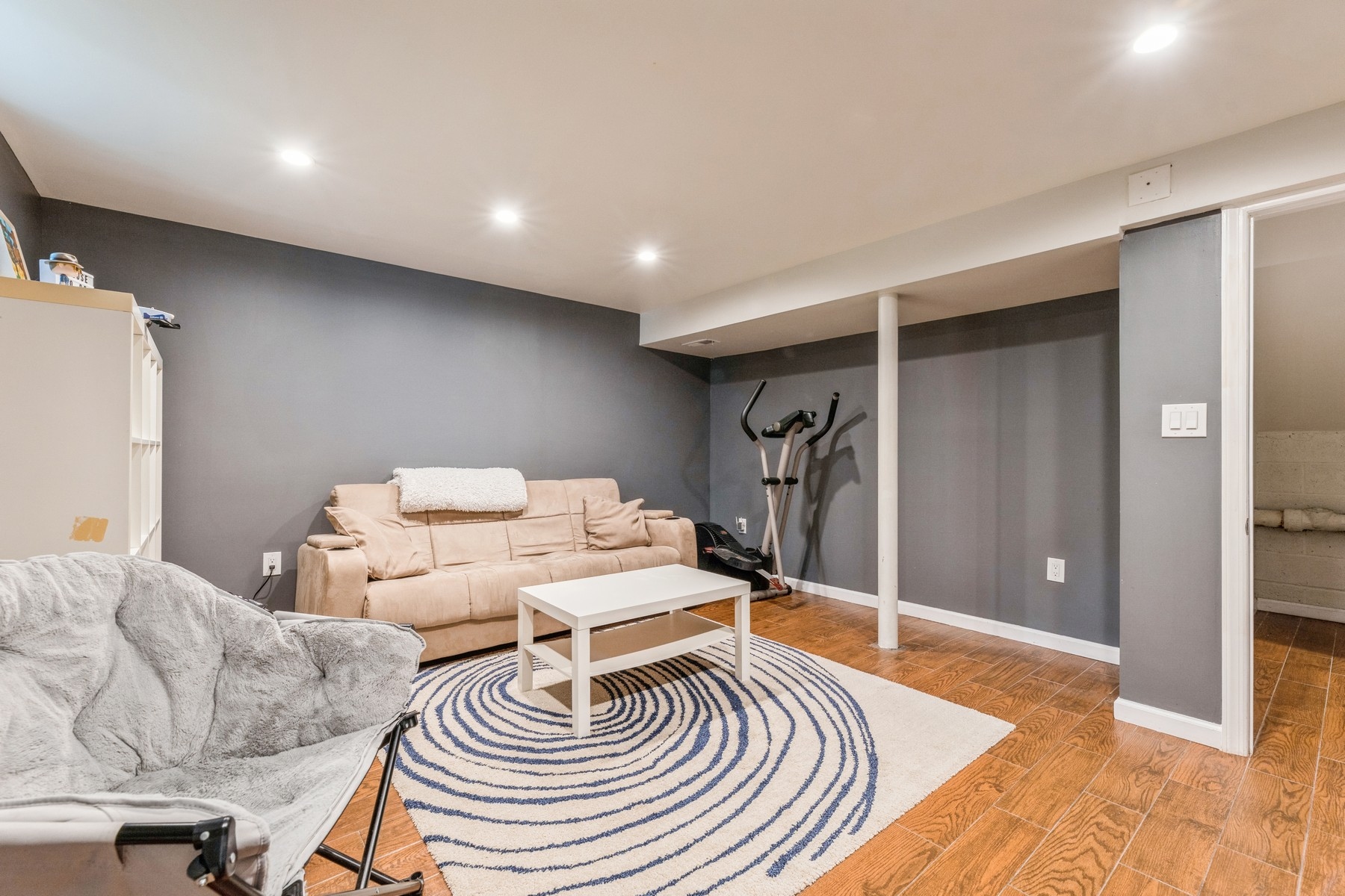 51 6th Street