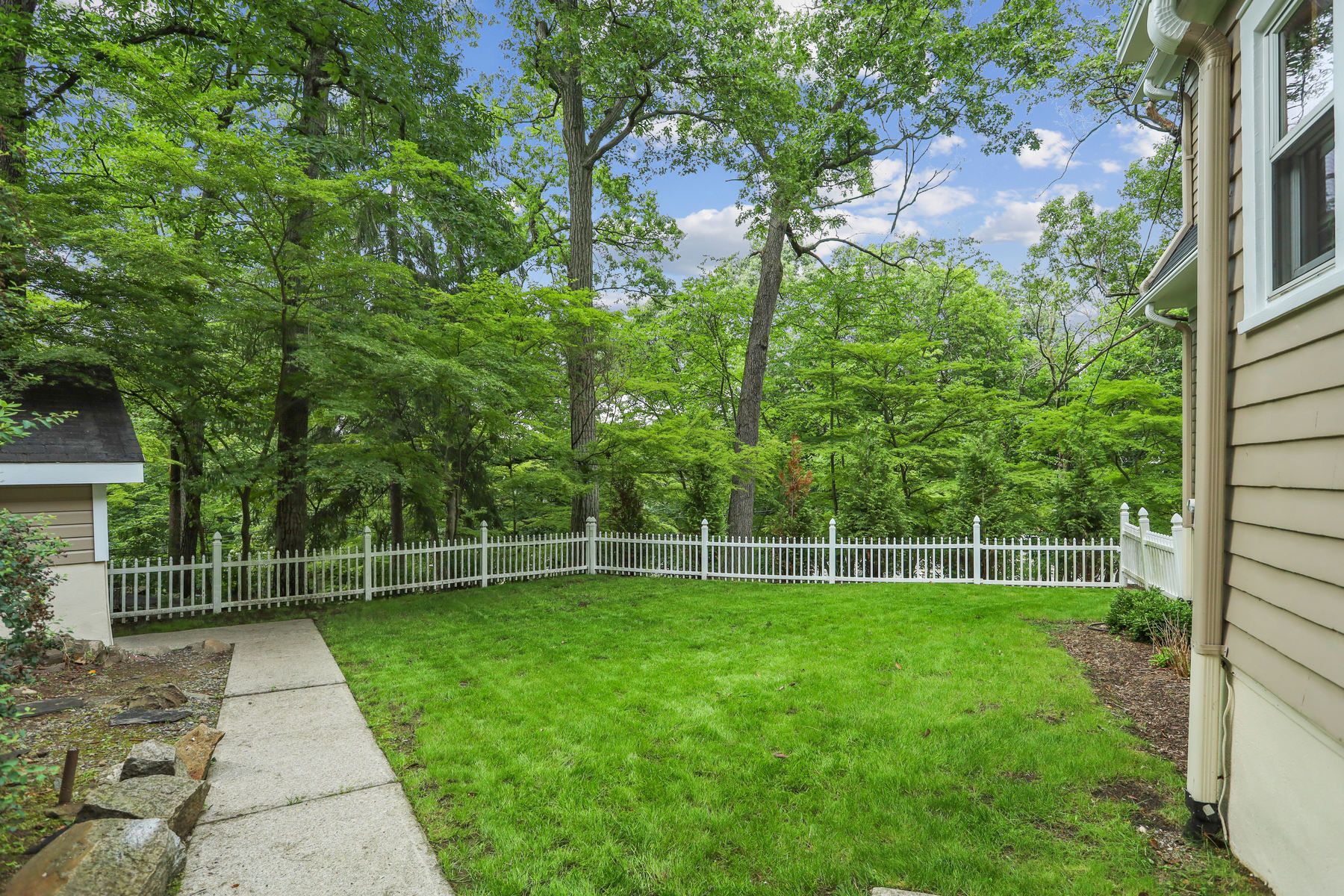 31 Fells Road 