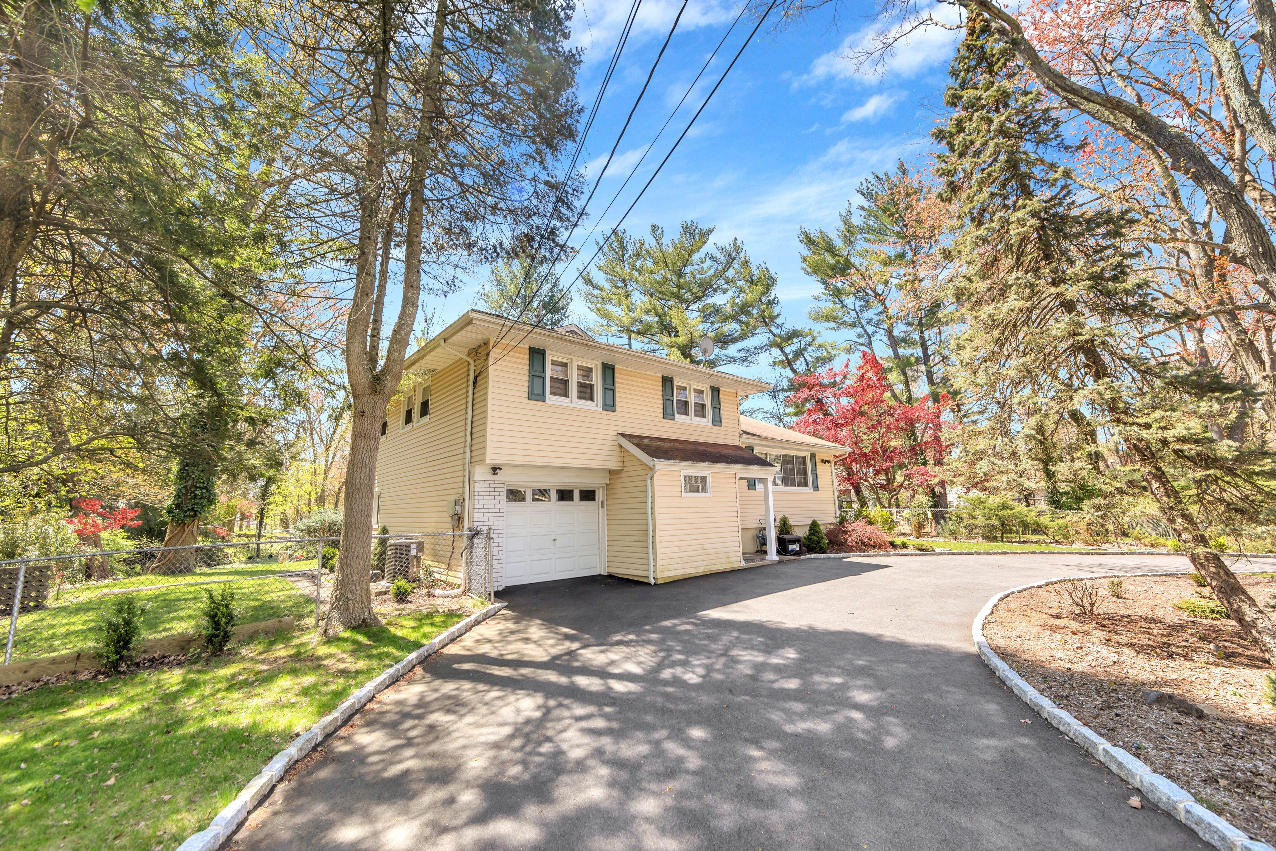 11 Meadow Street 