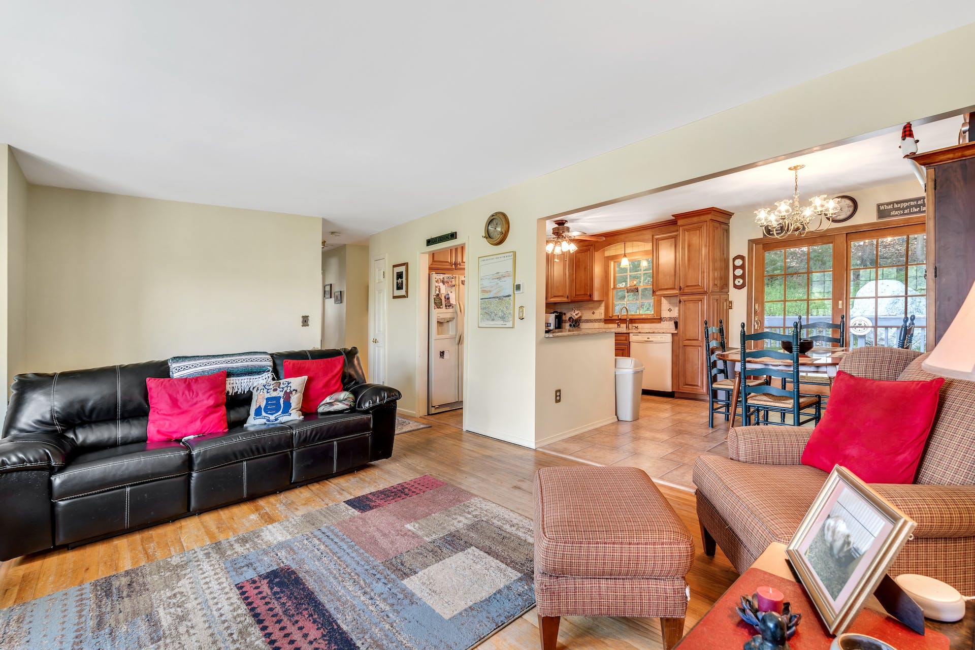 219 Lakeside Avenue