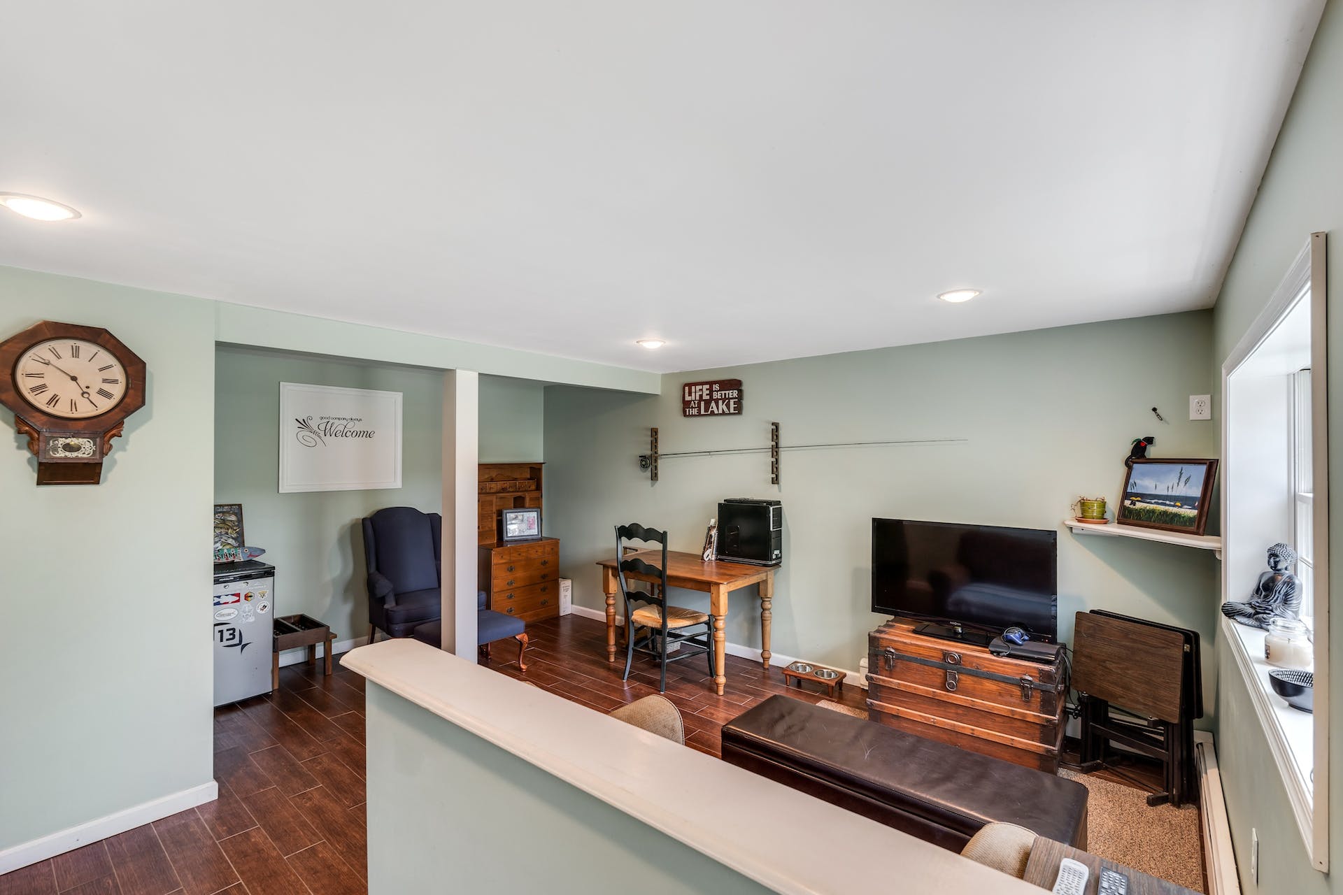 219 Lakeside Avenue