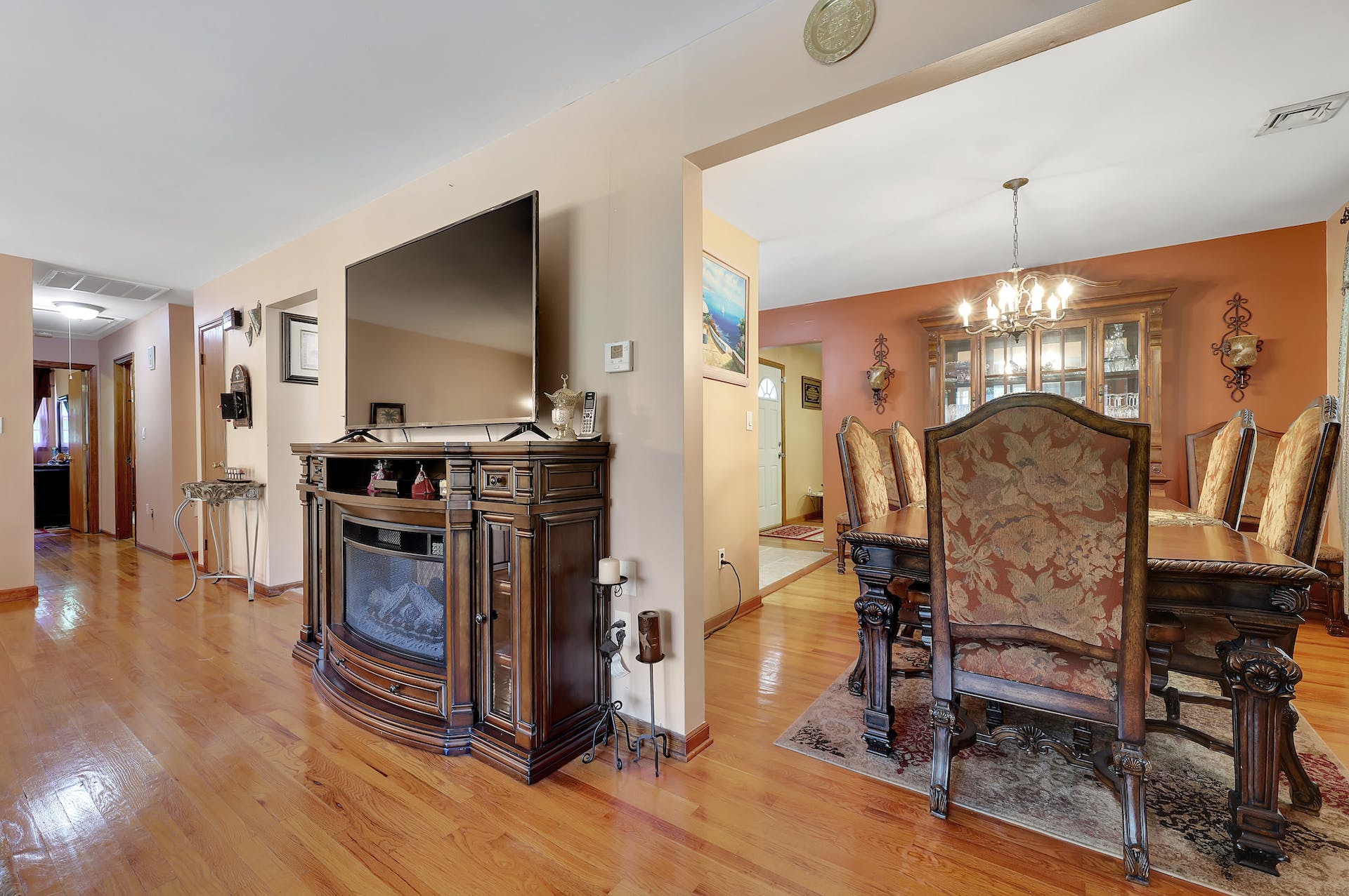 3 Grand Street