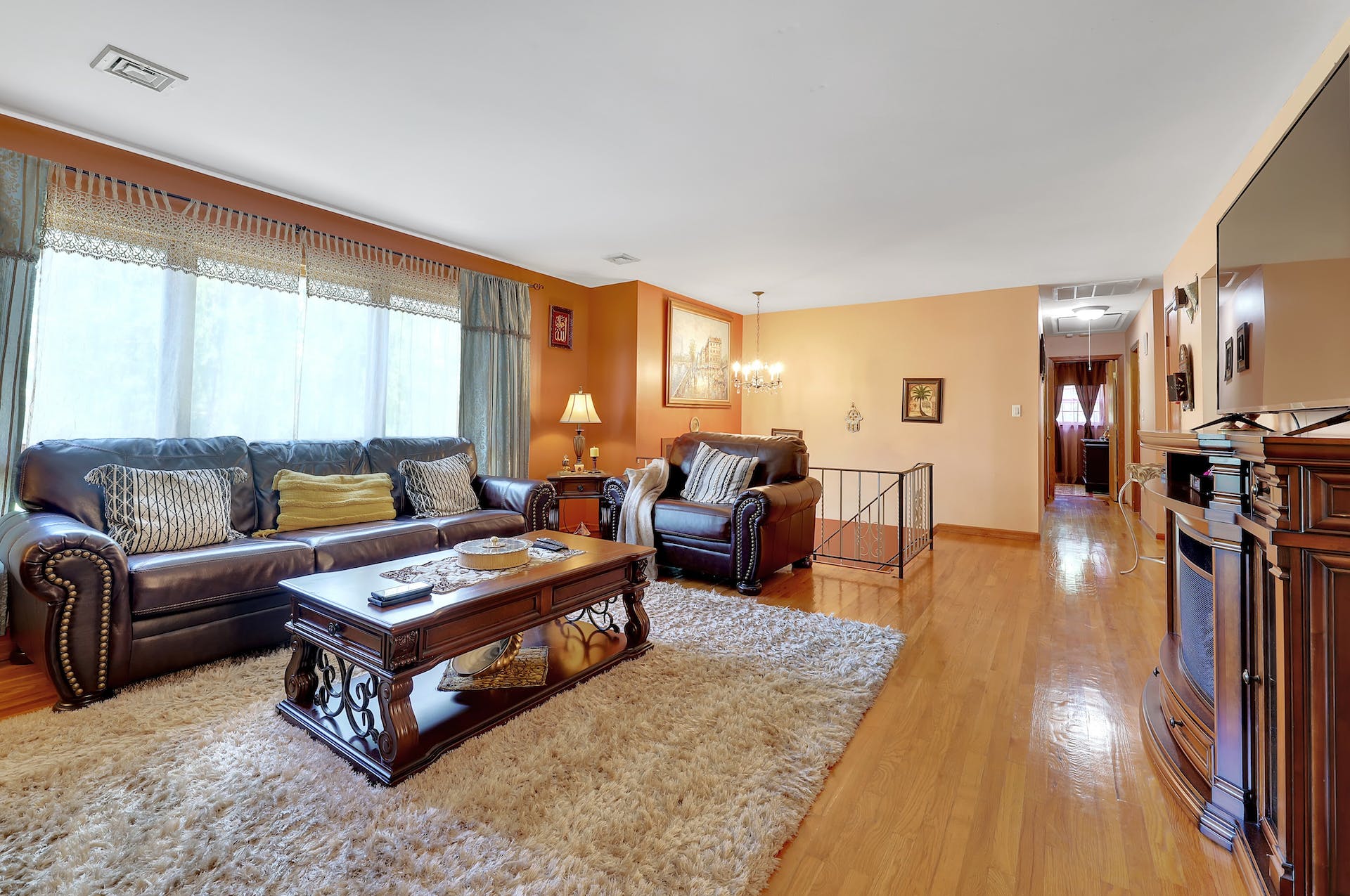 3 Grand Street