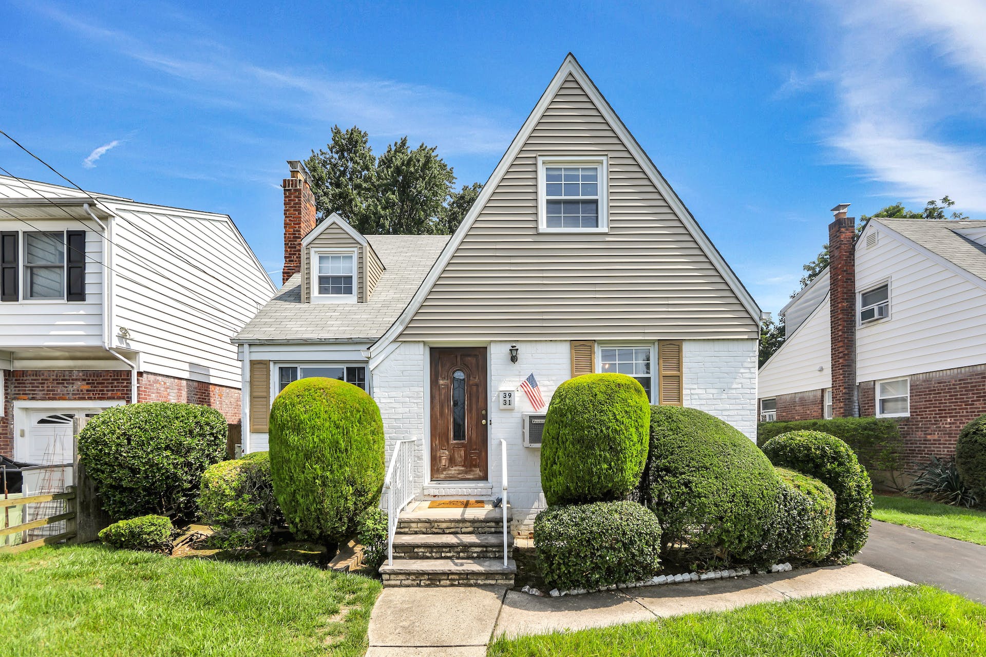 39-31 Brookside Avenue 