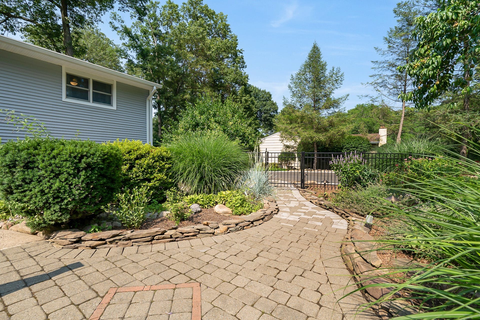 303 Meadowbrook Road