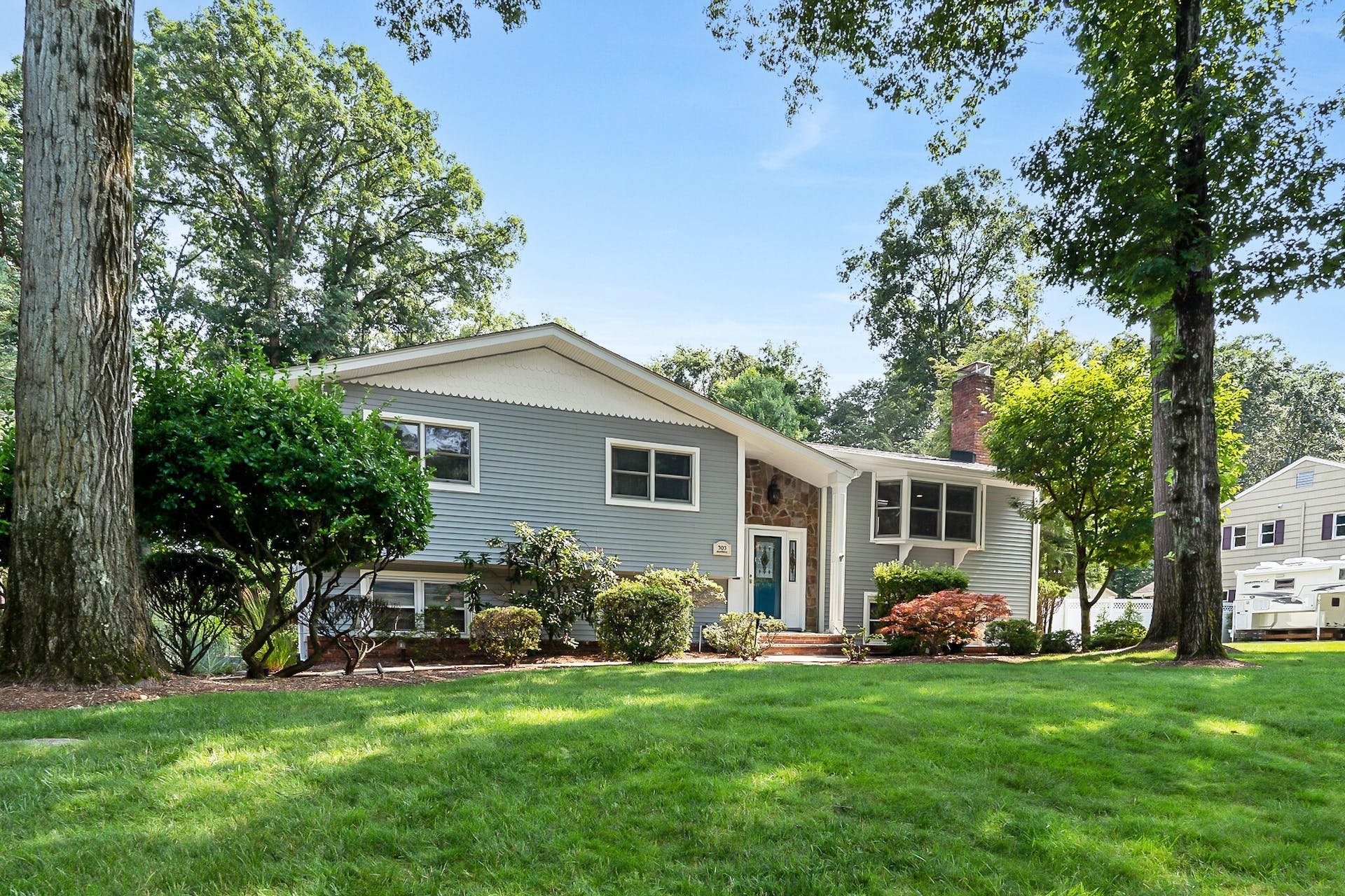 303 Meadowbrook Road
