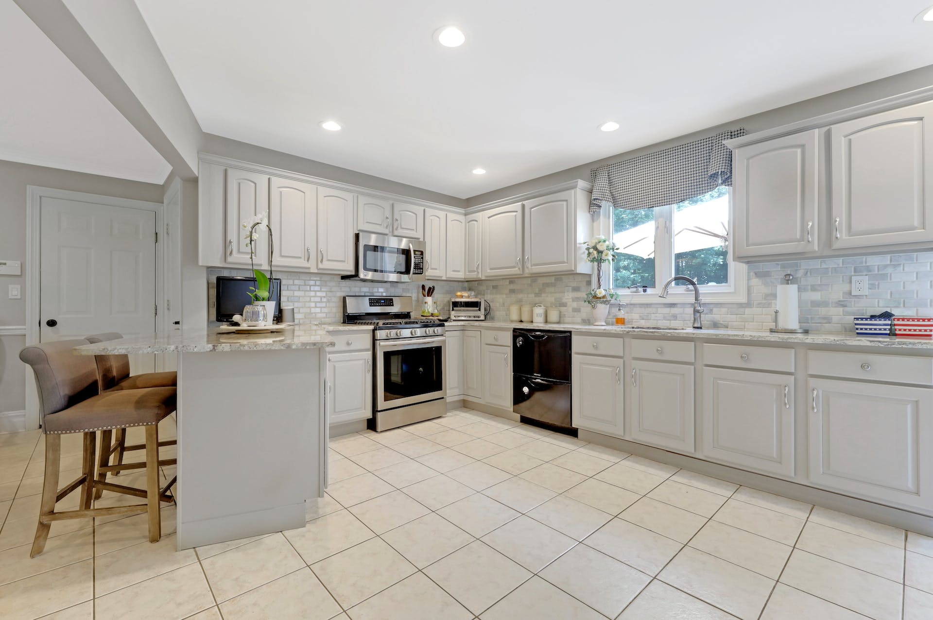 118 Colfax Road 