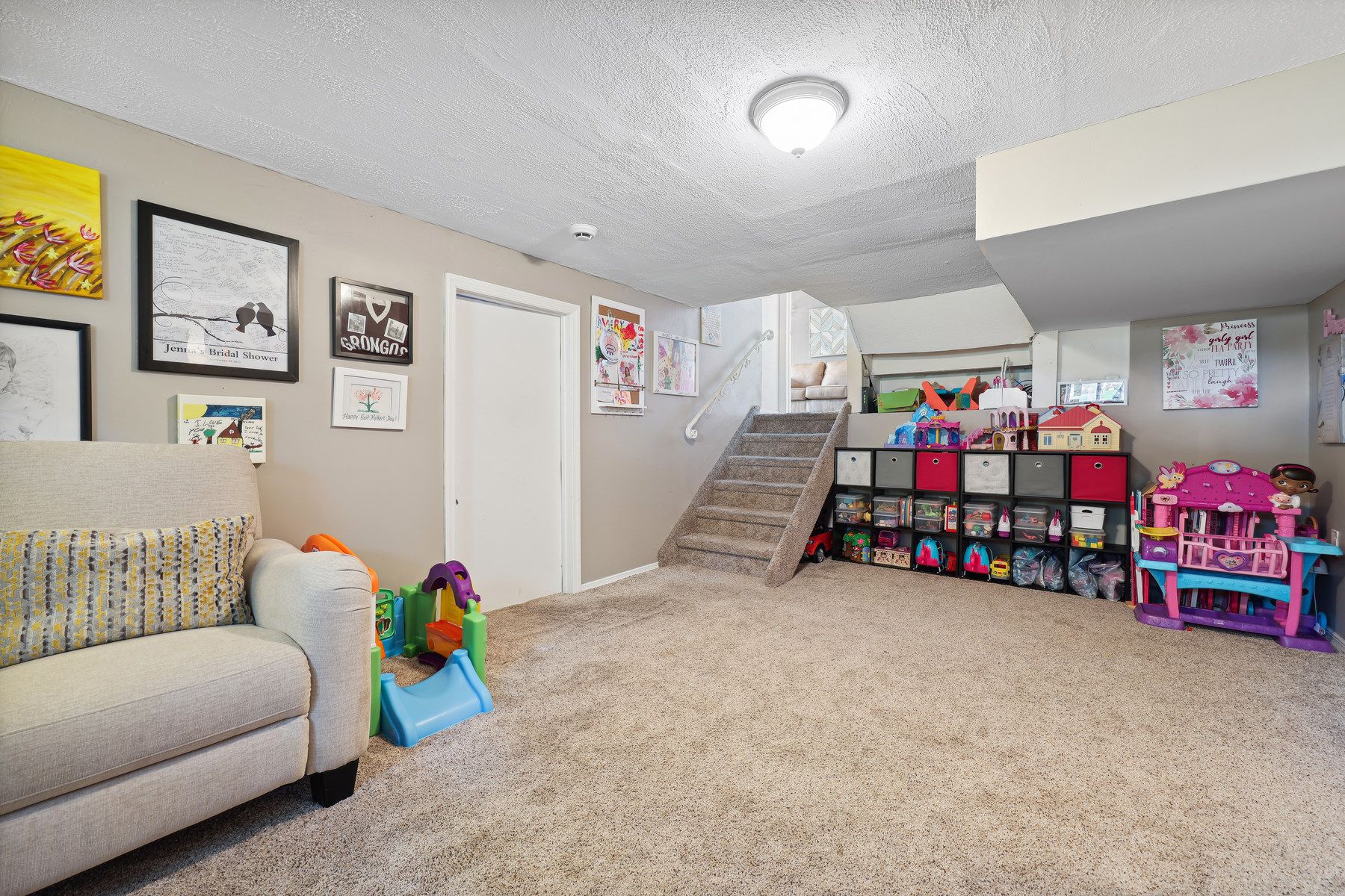 3 Hilltop Drive 