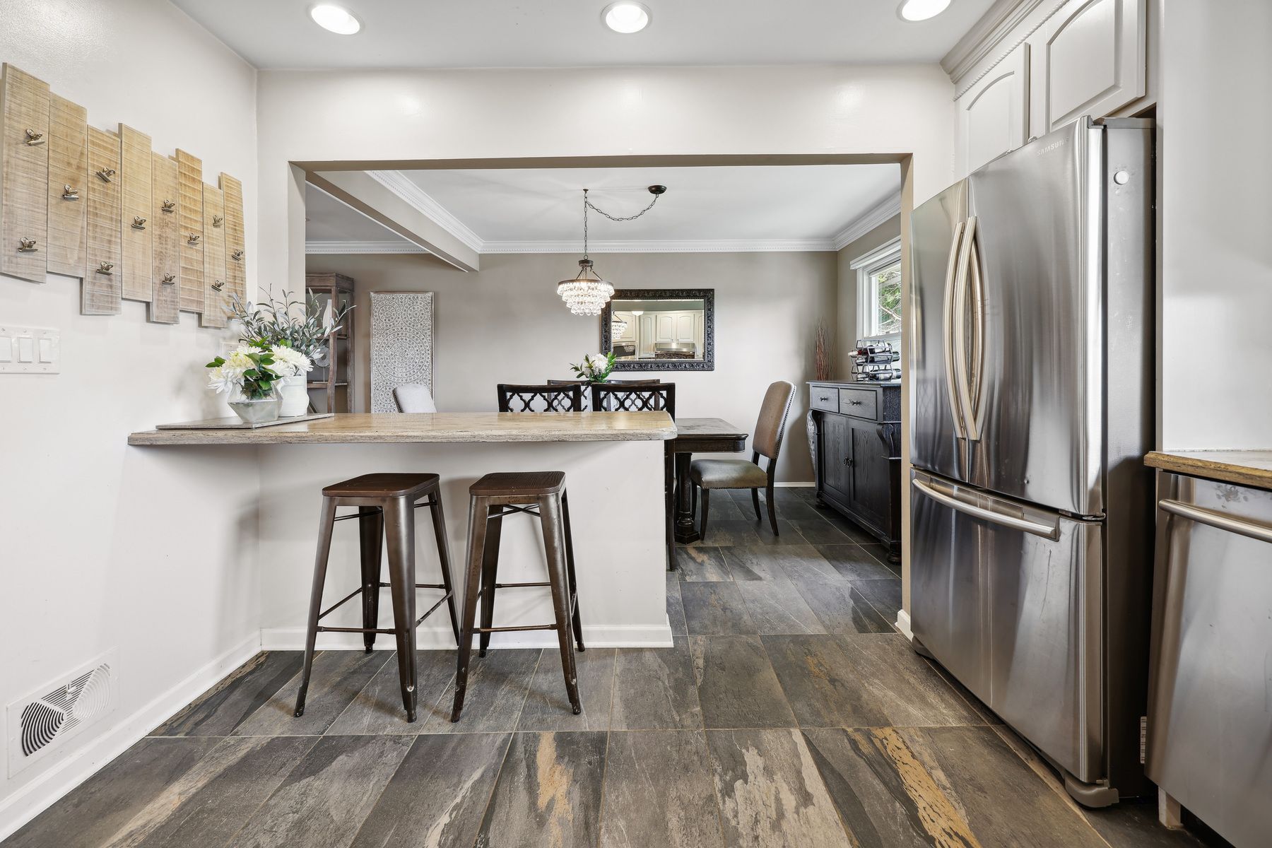 3 Hilltop Drive 