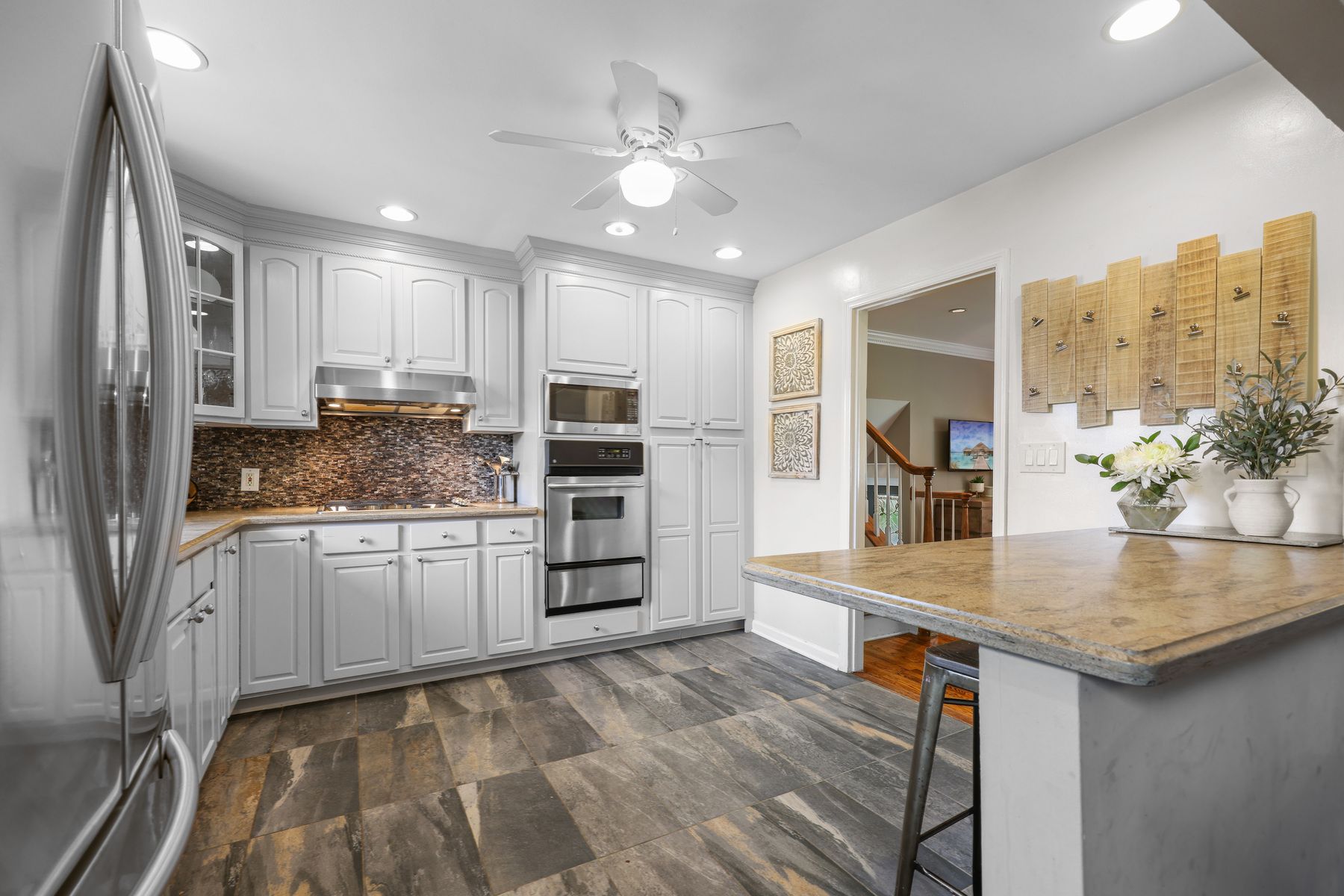 3 Hilltop Drive 