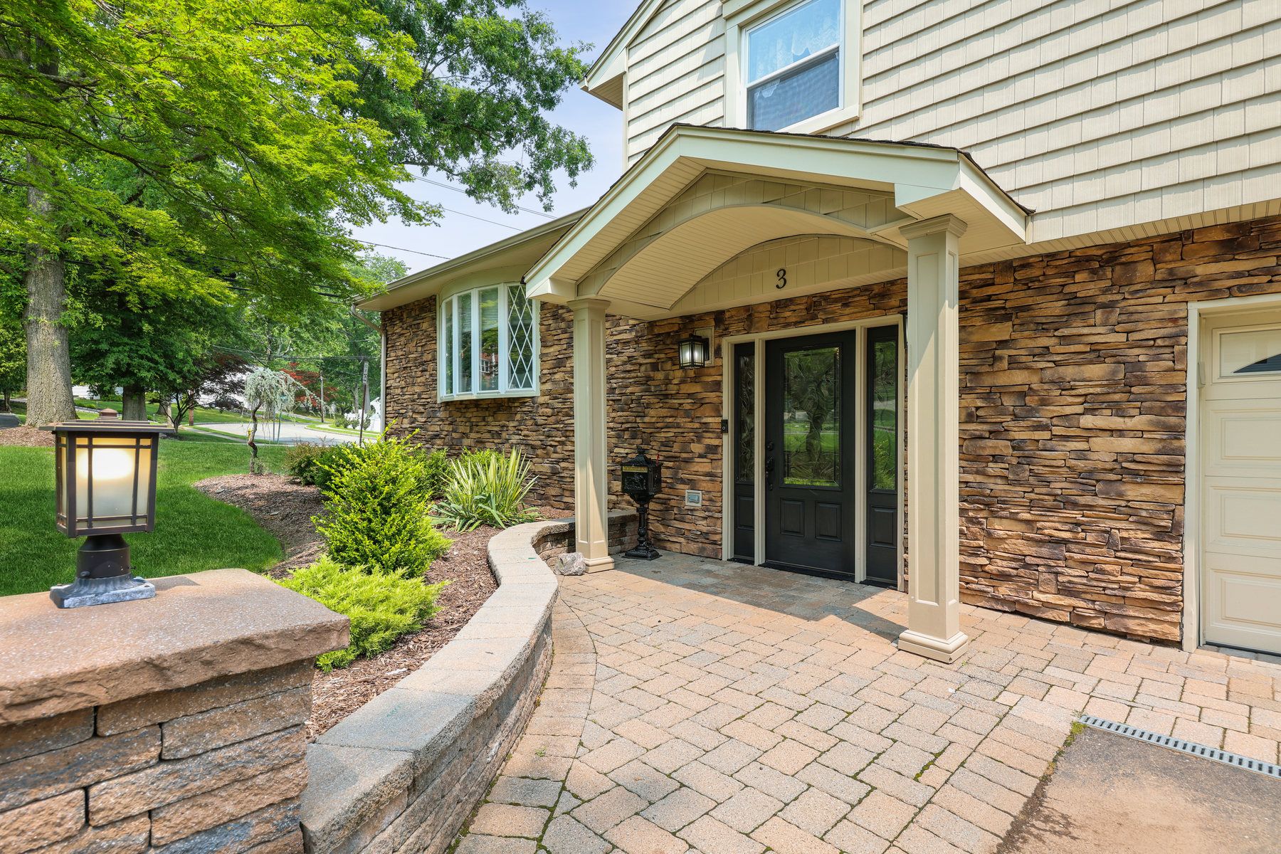 3 Hilltop Drive 