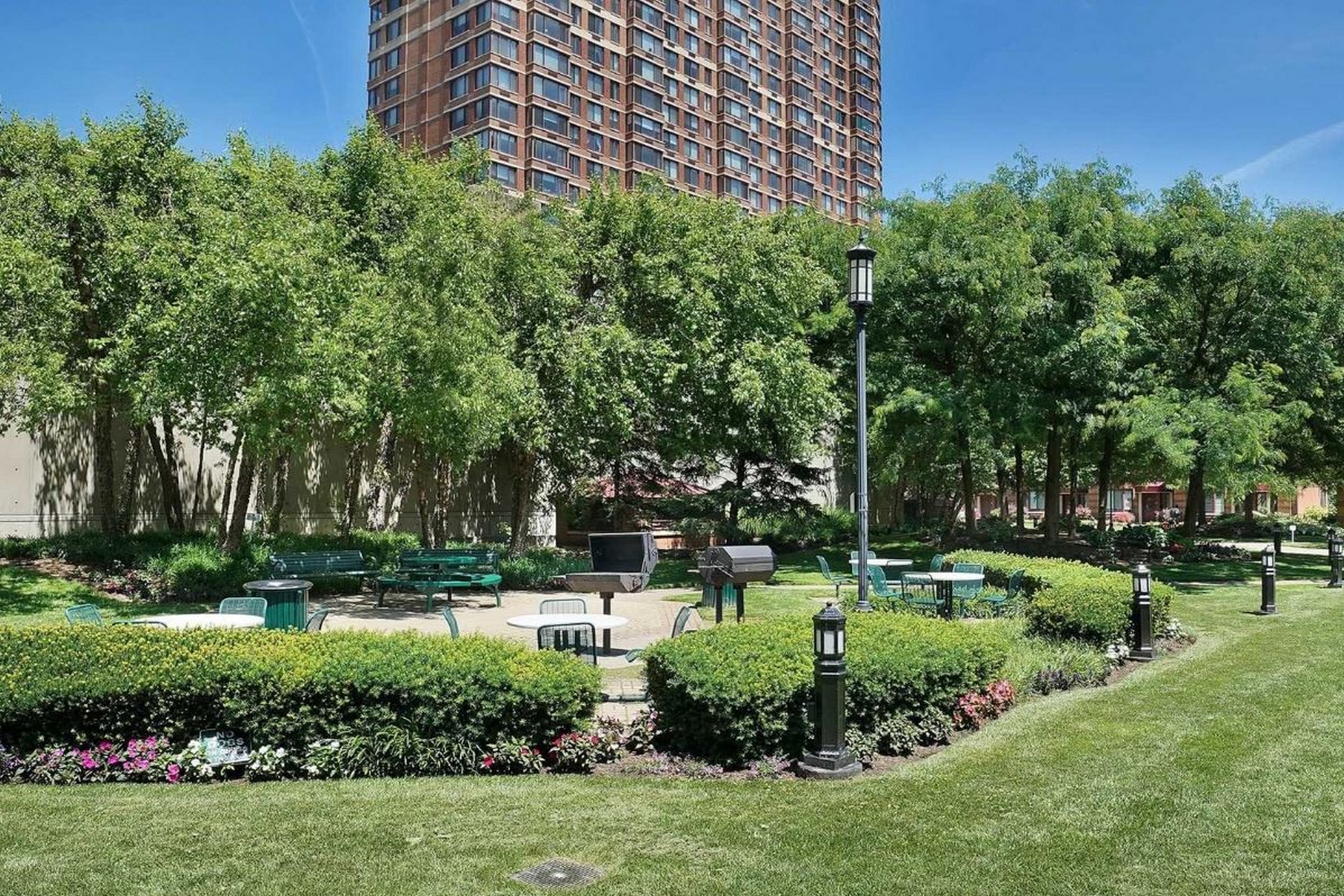 100 Old Palisade Rd, Unit 1609 