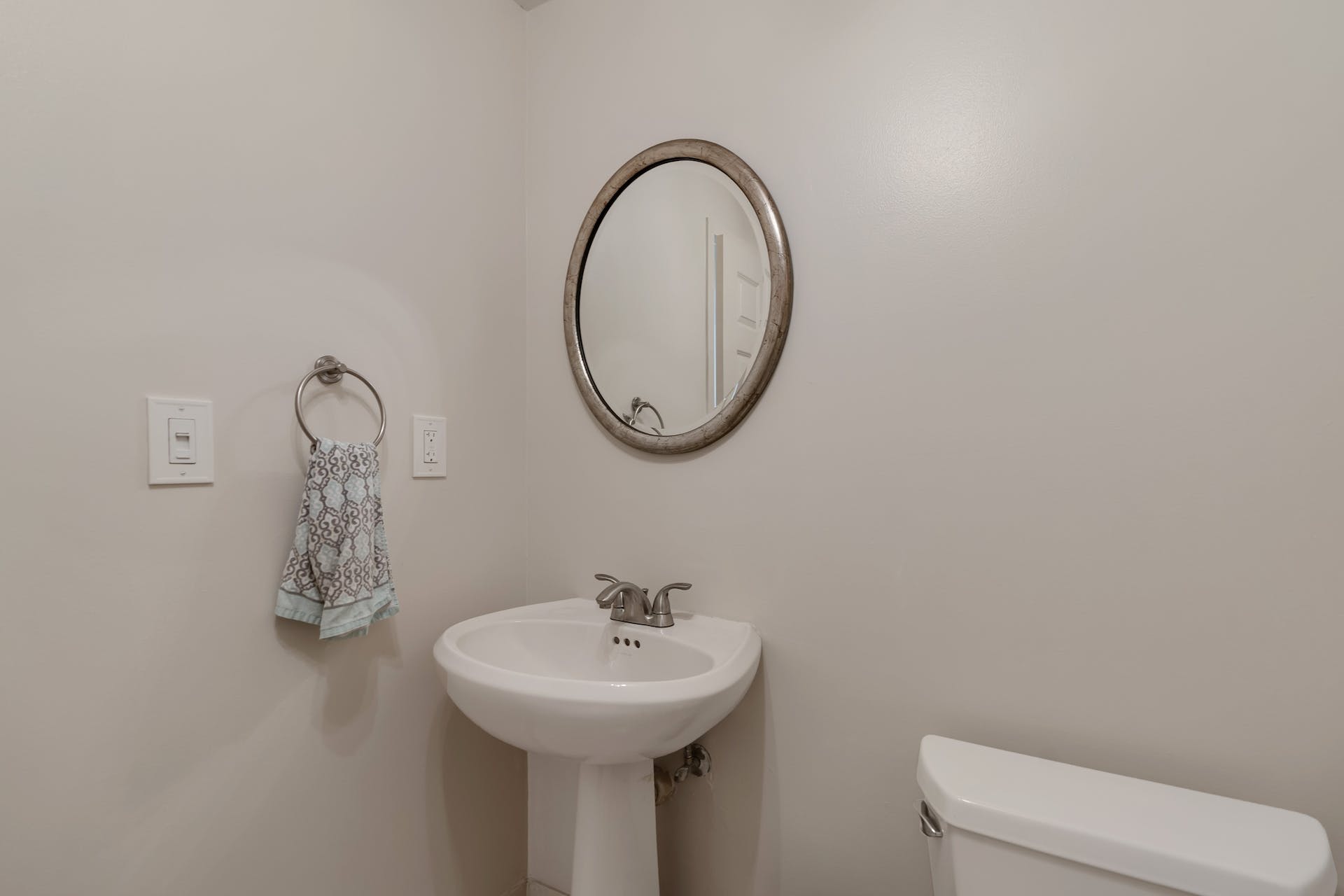 100 Old Palisade Rd, Unit 1609 