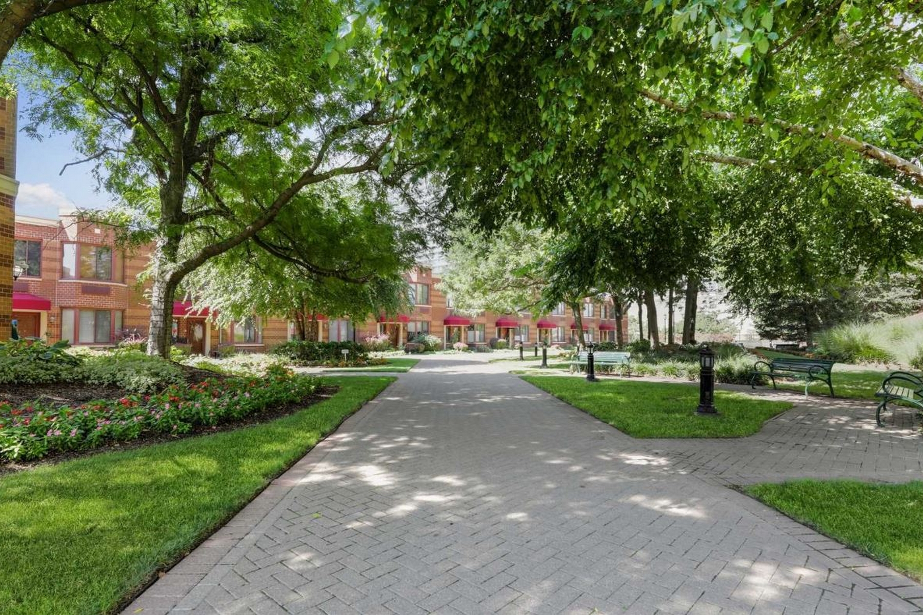 100 Old Palisade Rd, Unit 1609 