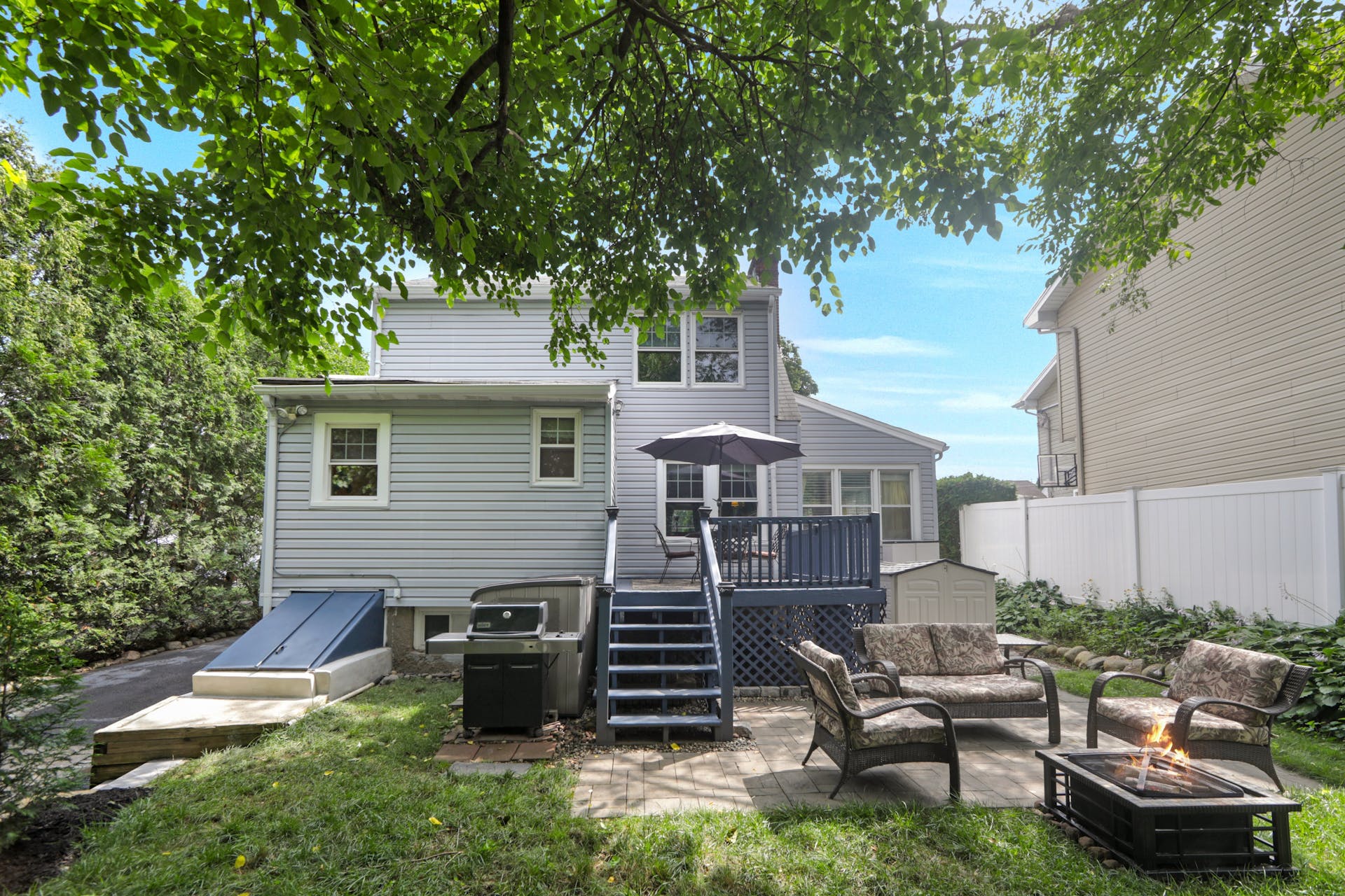 3-22 Kenneth Avenue 