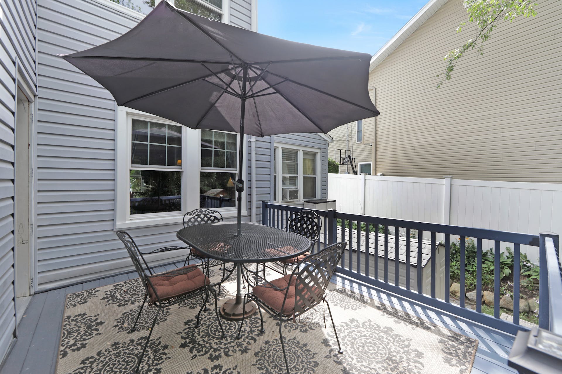 3-22 Kenneth Avenue 