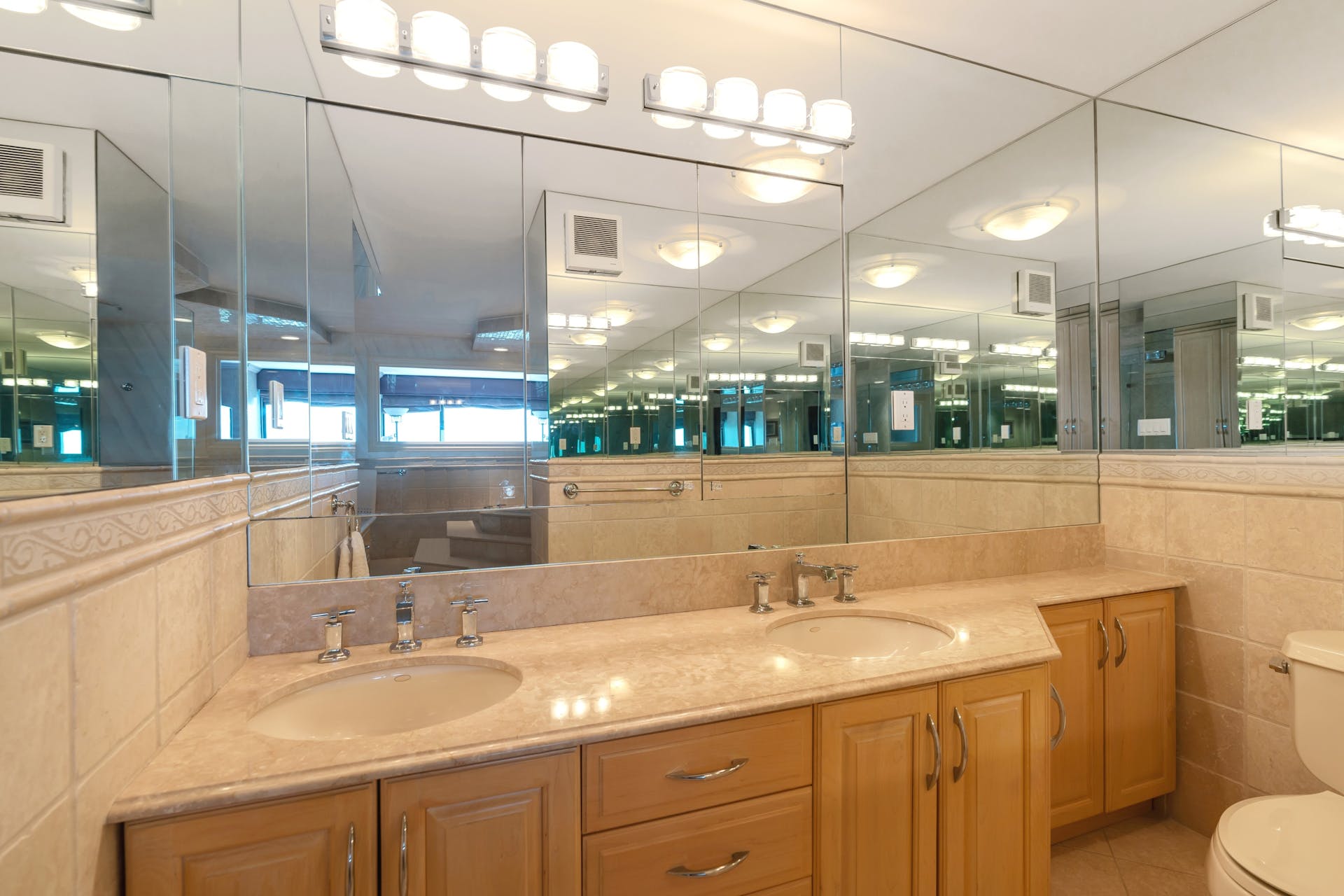 200 Old Palisade Rd, Unit 22E