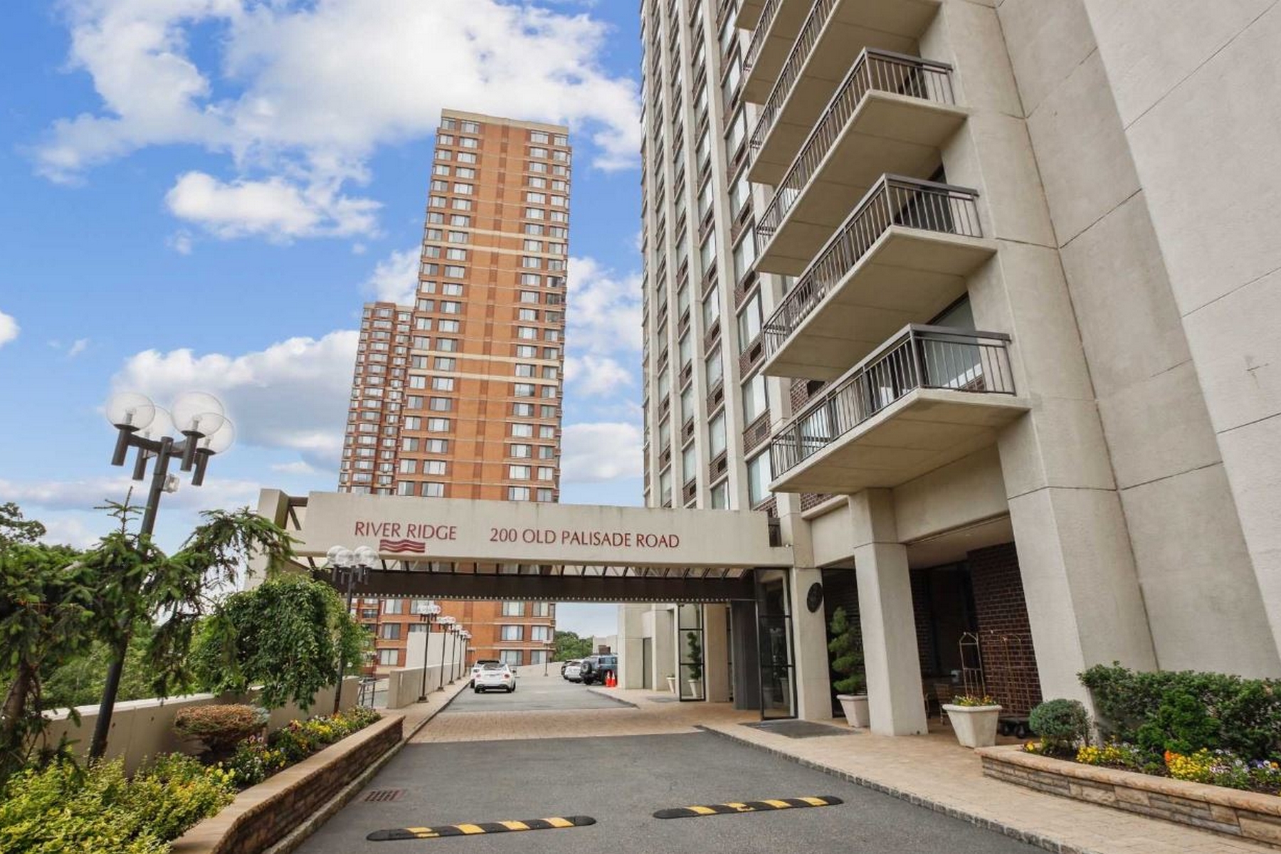 200 Old Palisade Rd, Unit 22E