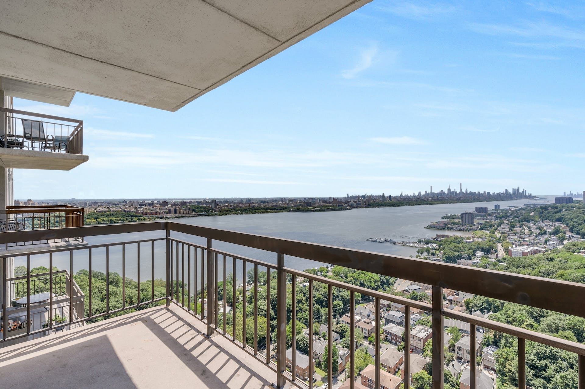 200 Old Palisade Rd, Unit 22E