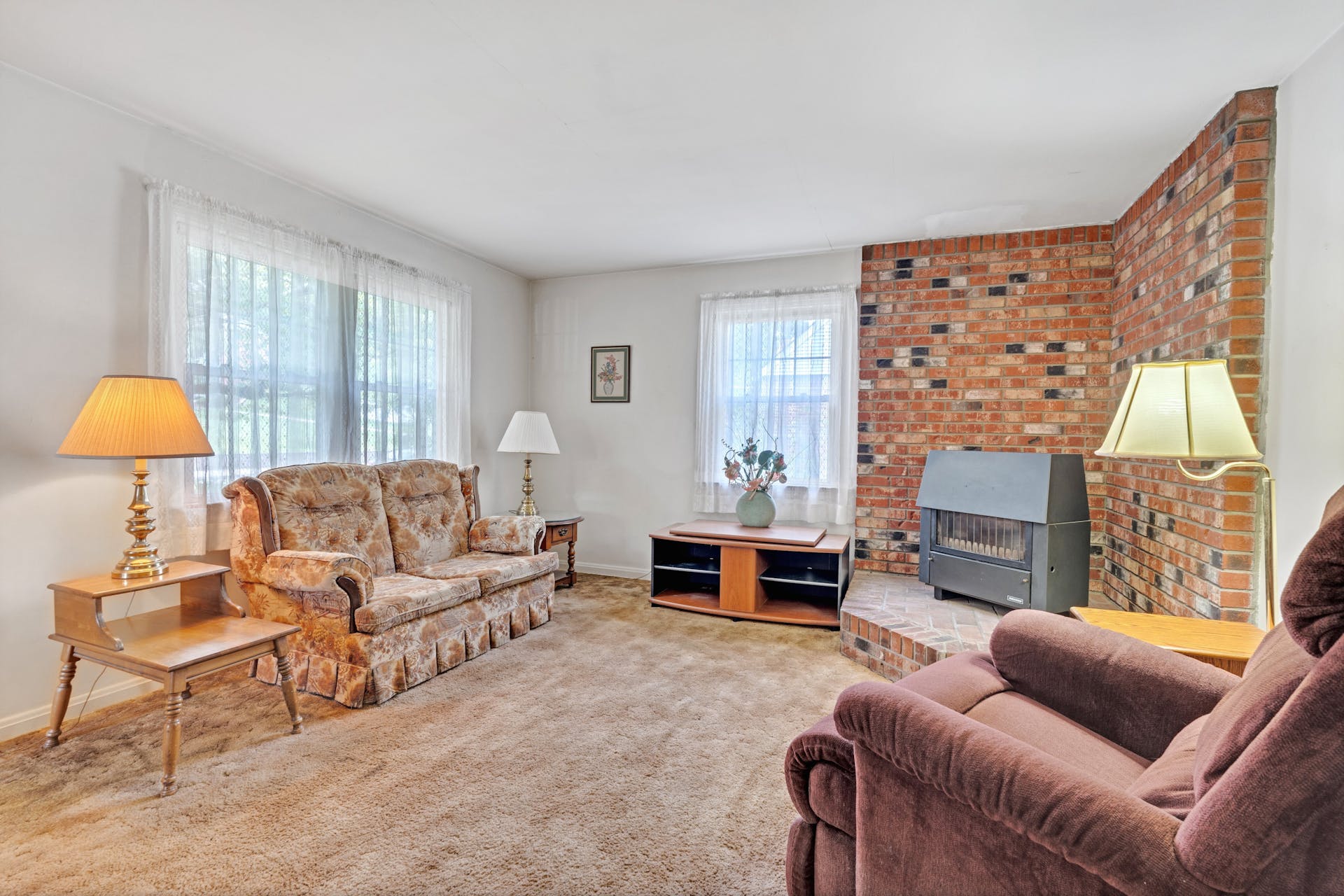 96 Brookside Ave