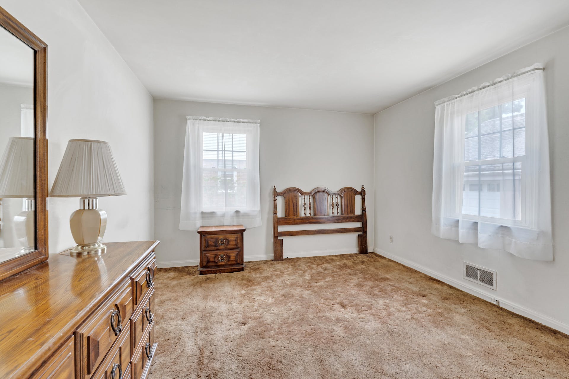 96 Brookside Ave