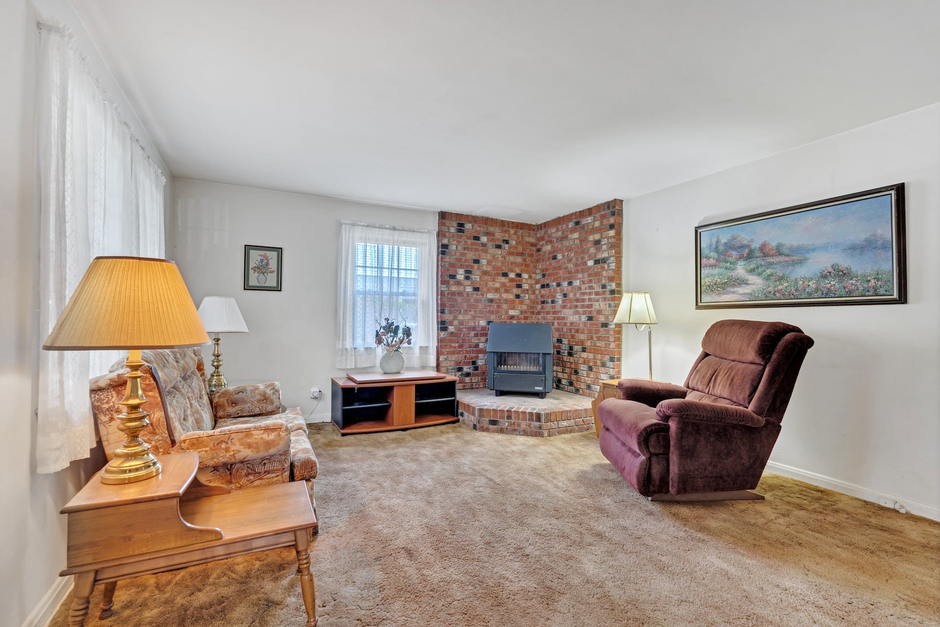 96 Brookside Ave