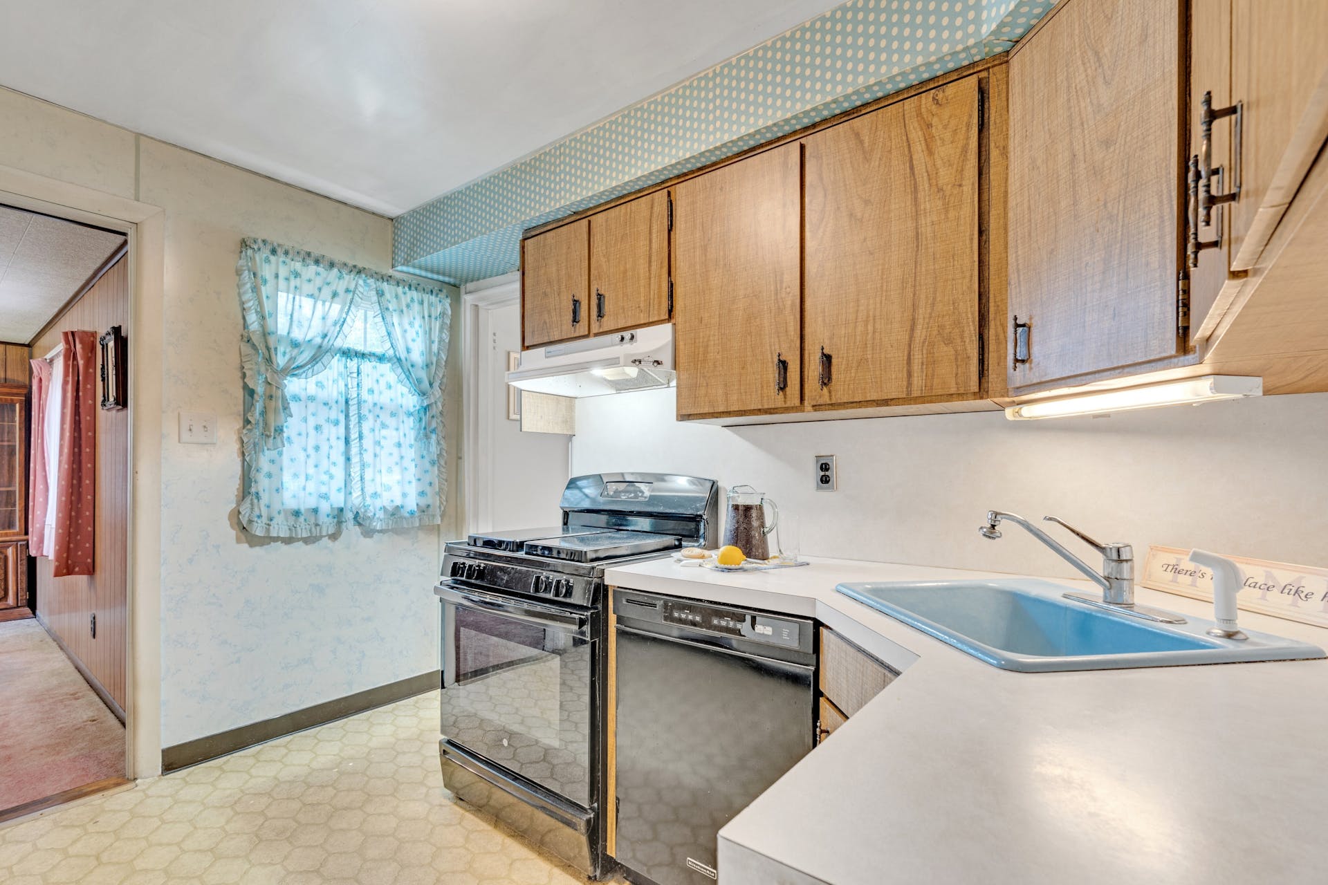 96 Brookside Ave