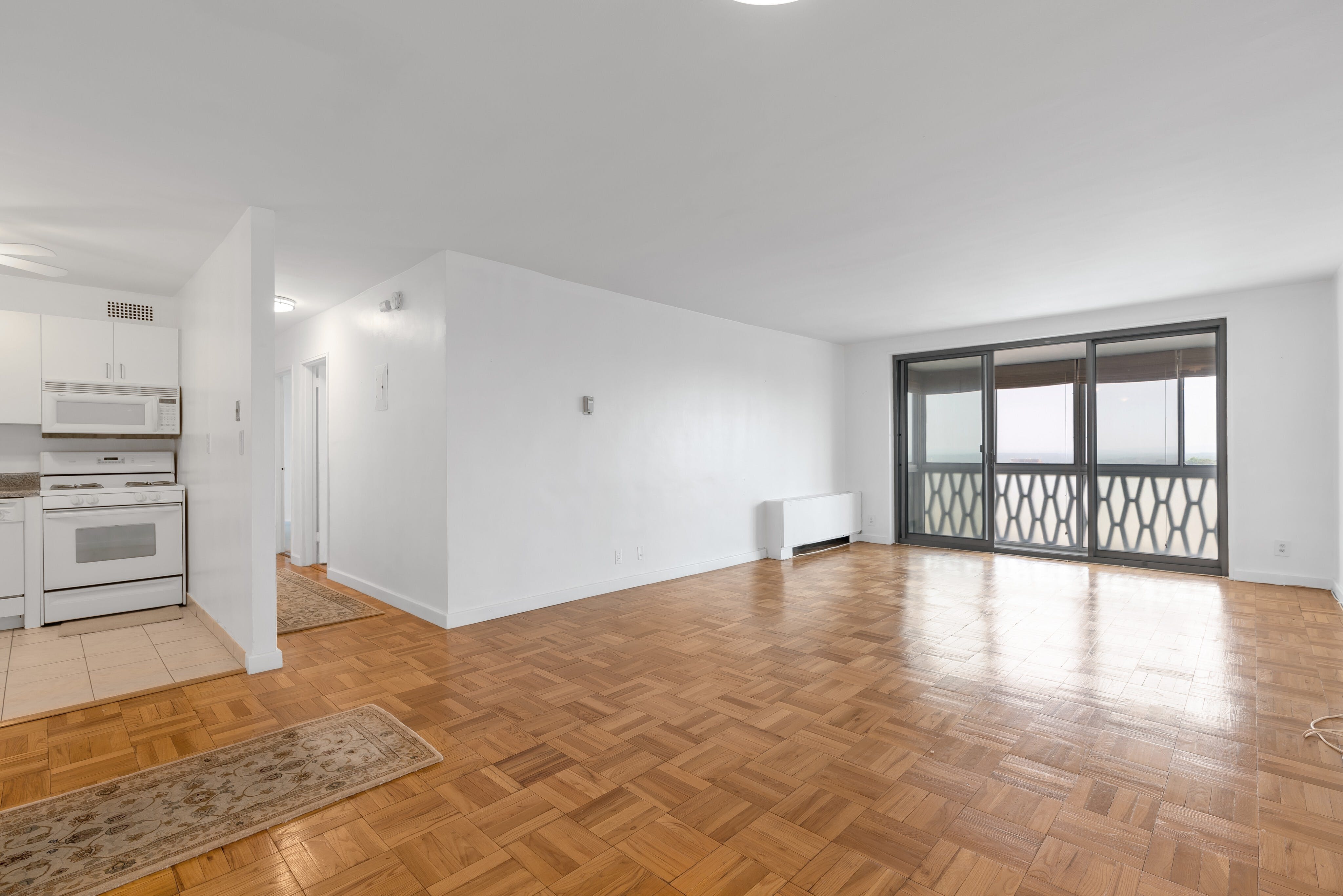2100 Linwood Avenue Unit# 20T