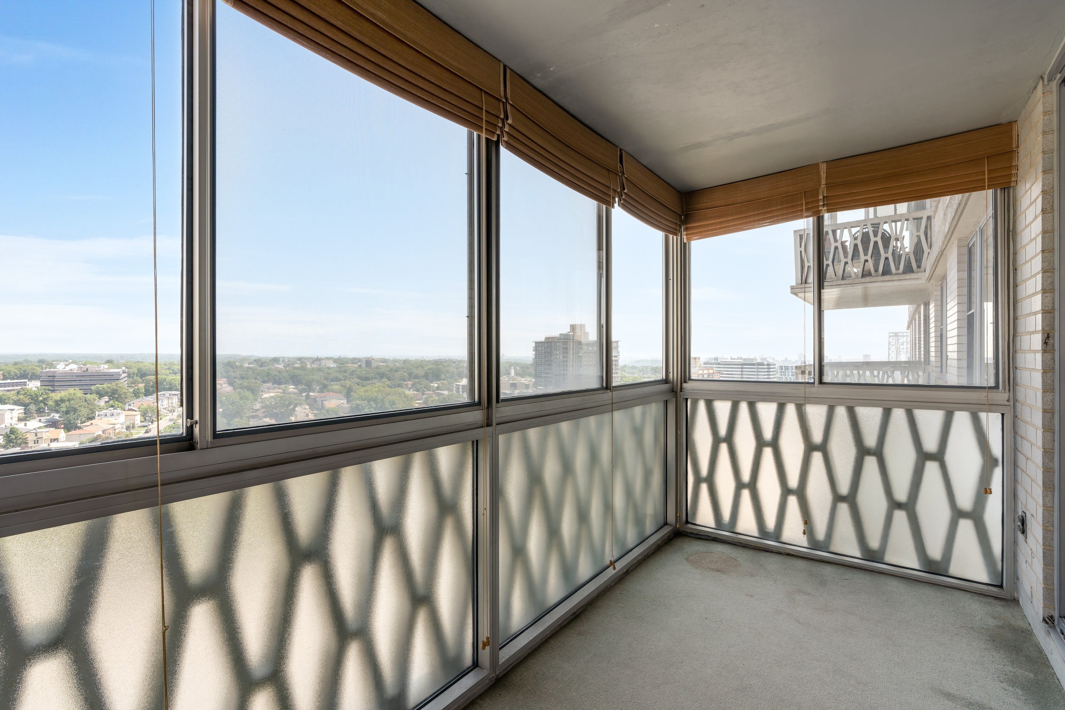 2100 Linwood Avenue Unit# 20T
