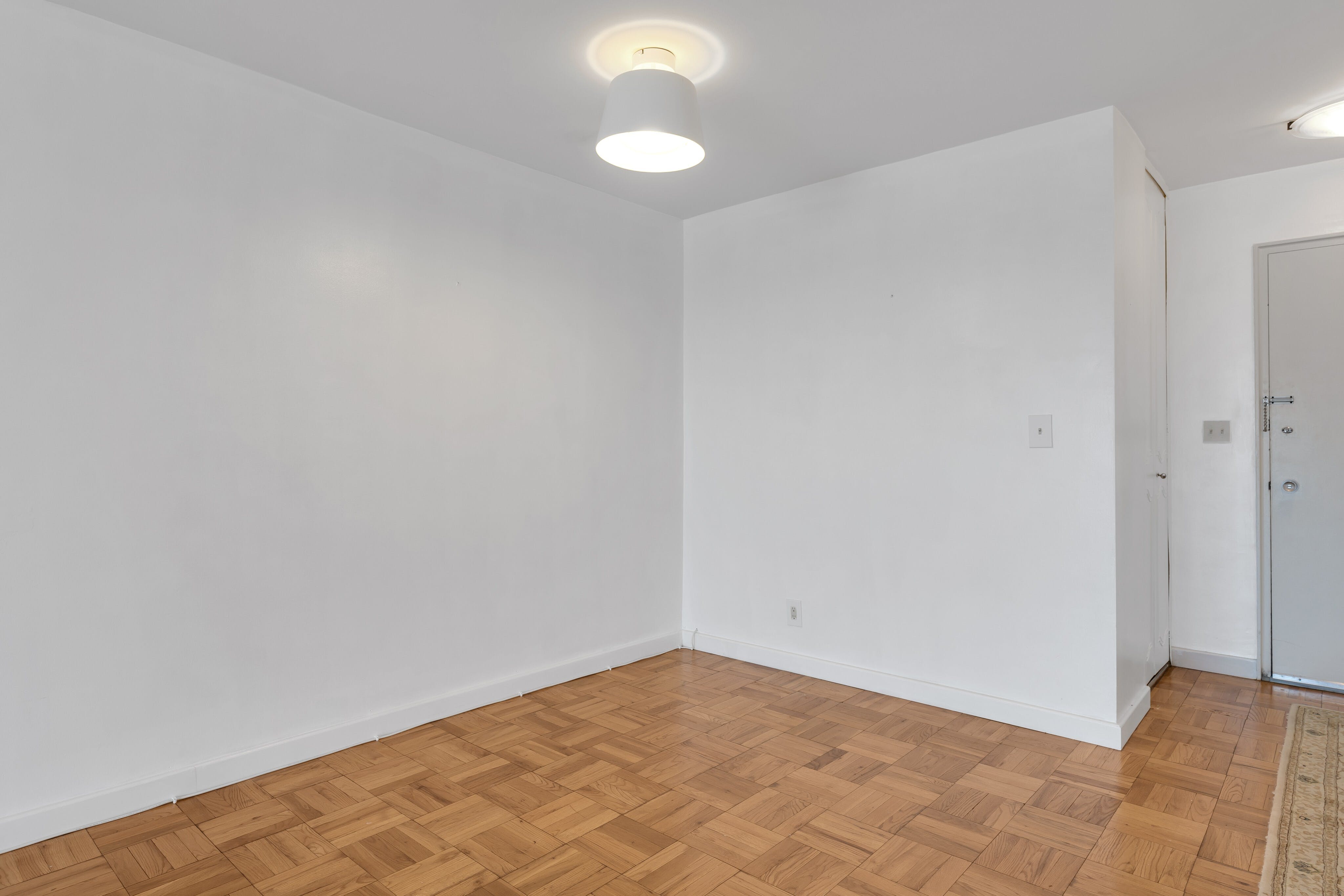 2100 Linwood Avenue Unit# 20T