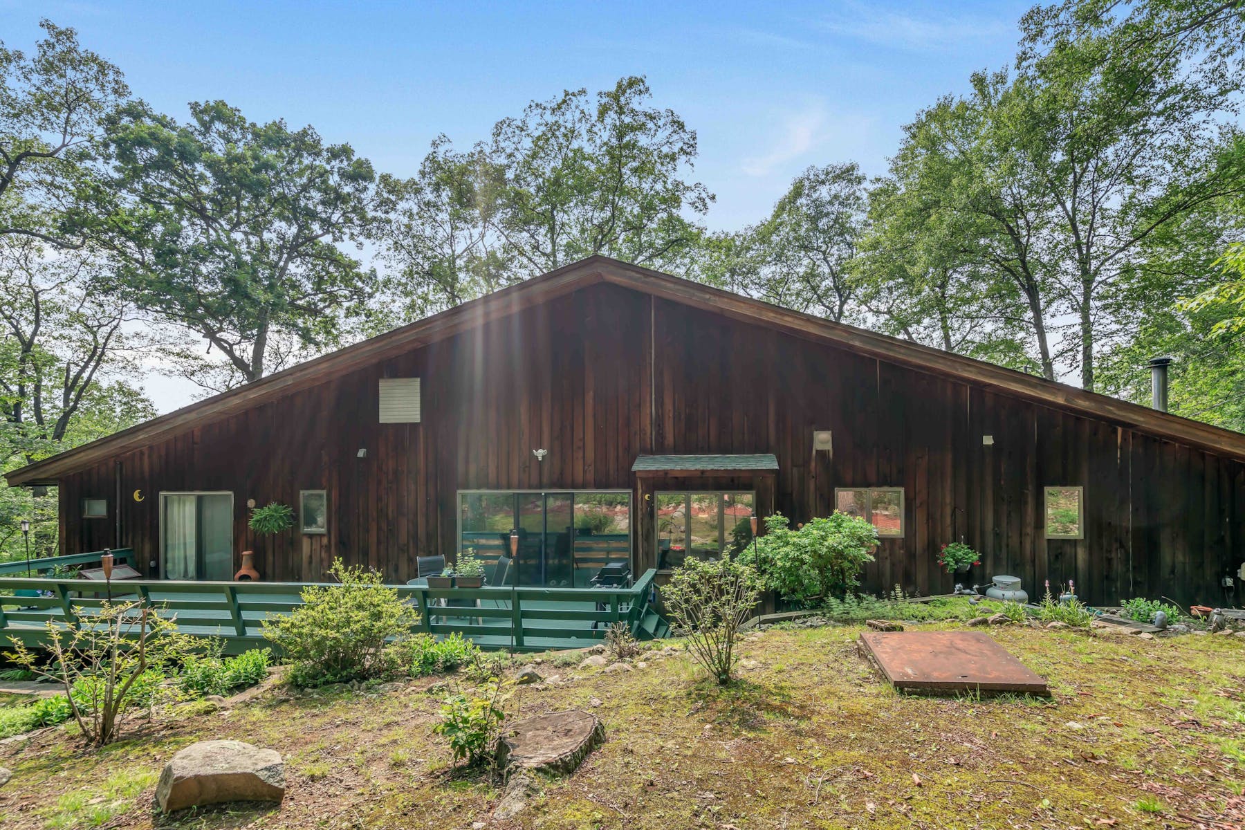 150 Stag Hill Road 
