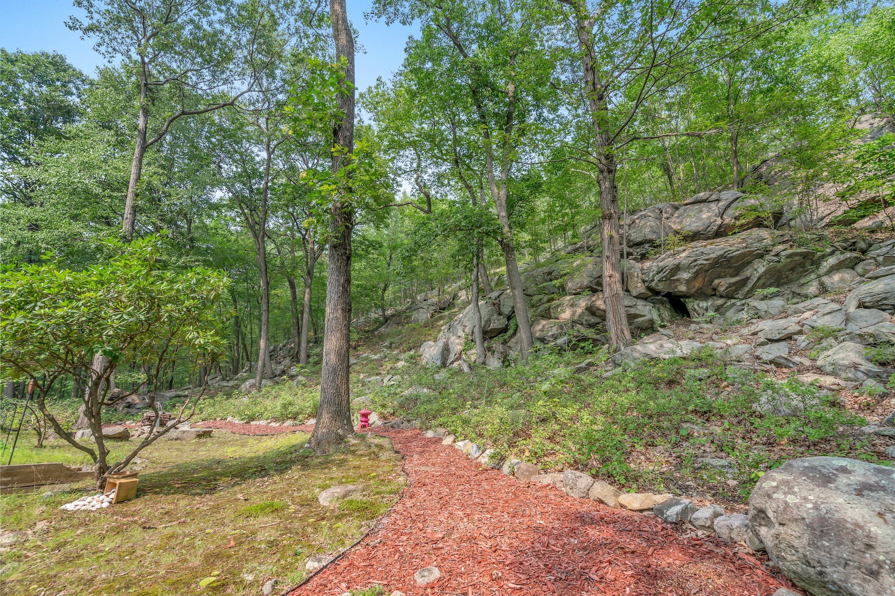 150 Stag Hill Road 