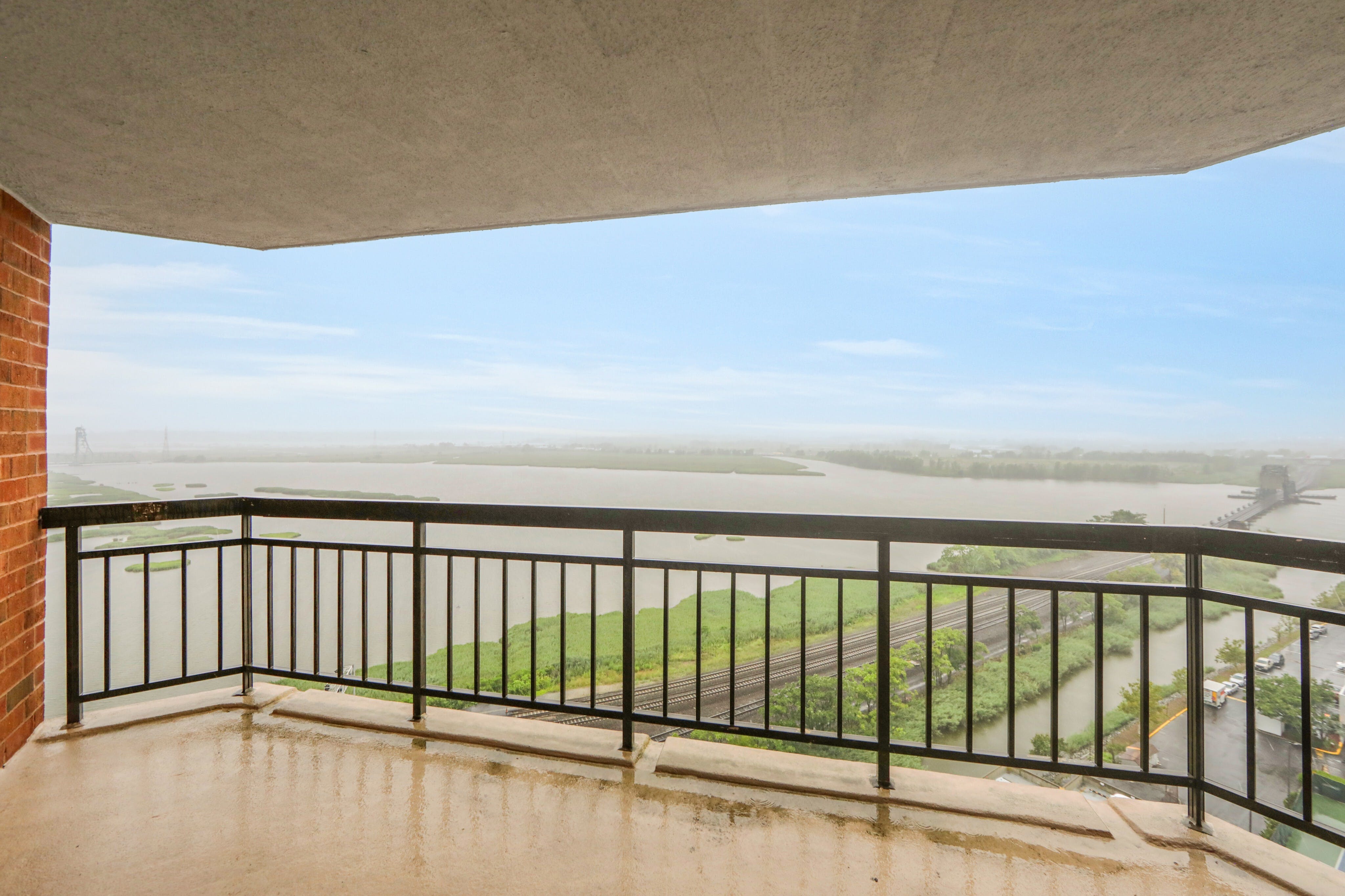 1540 Harmon Cove Tower Unit# 1540