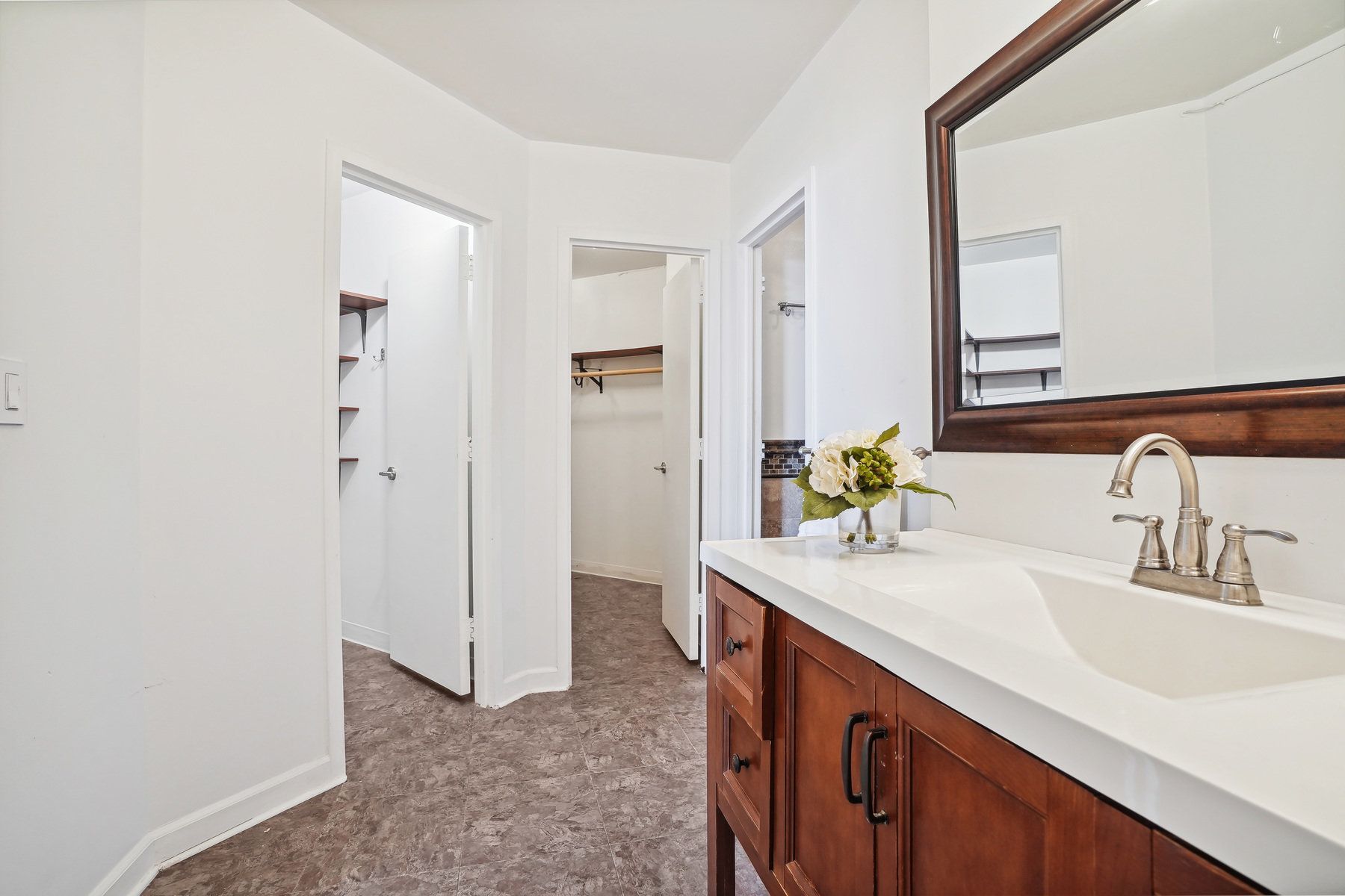 2 Claridge Dr, 9ge Unit# 9GE