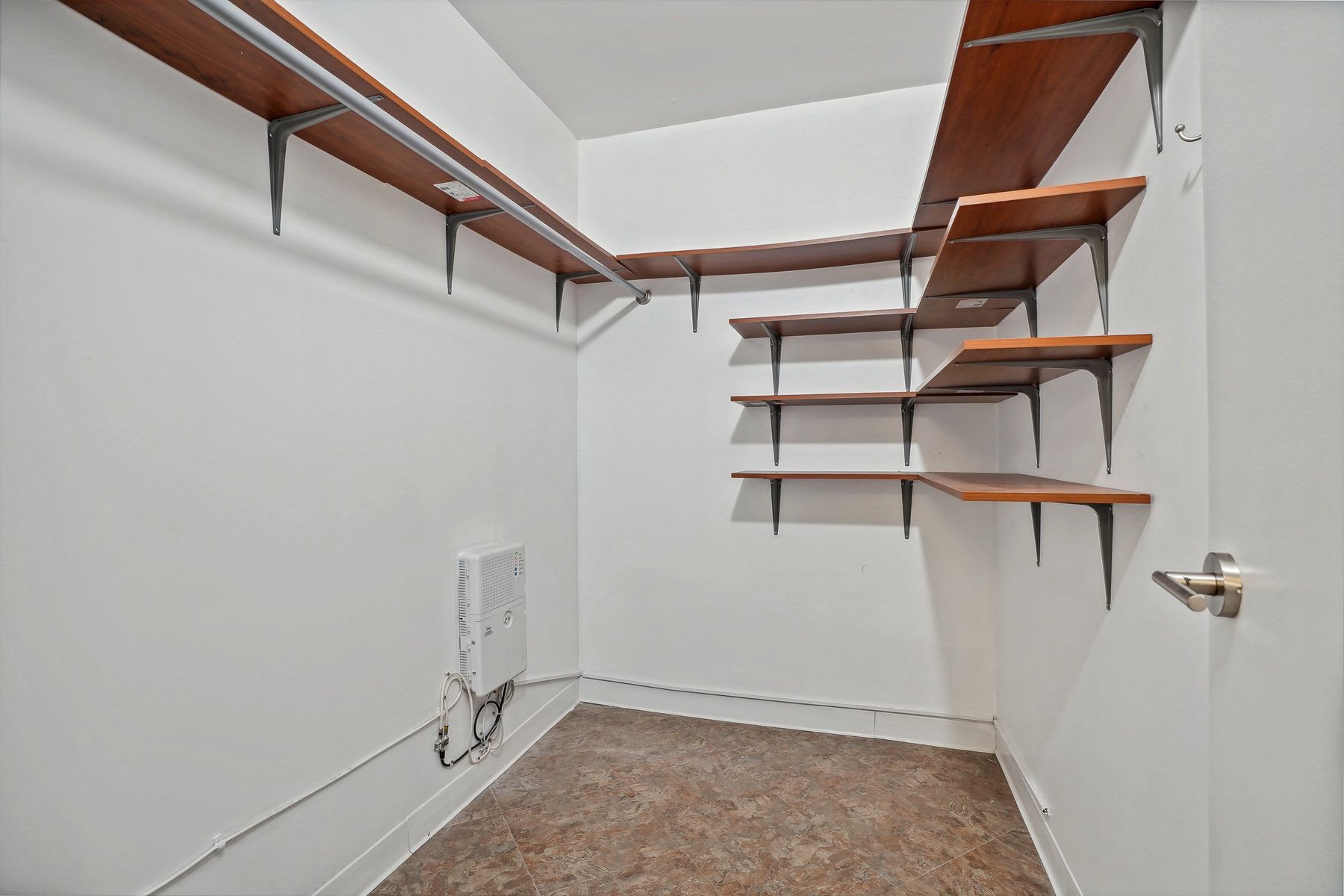 2 Claridge Dr, 9ge Unit# 9GE