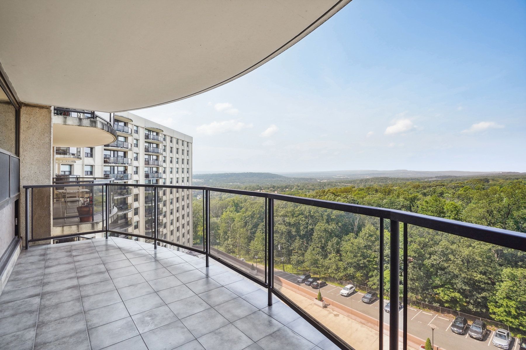 2 Claridge Dr, 9ge Unit# 9GE
