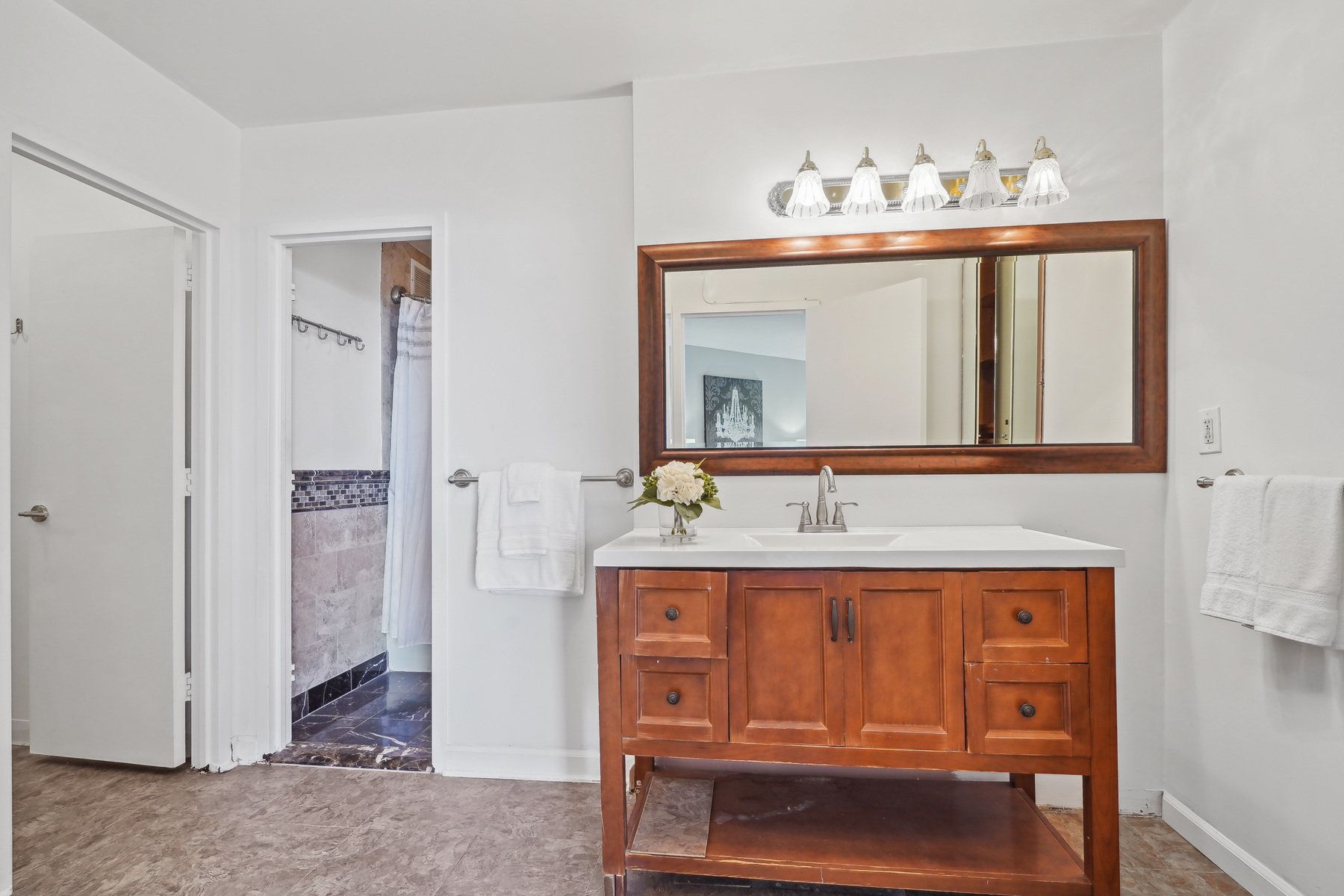 2 Claridge Dr, 9ge Unit# 9GE
