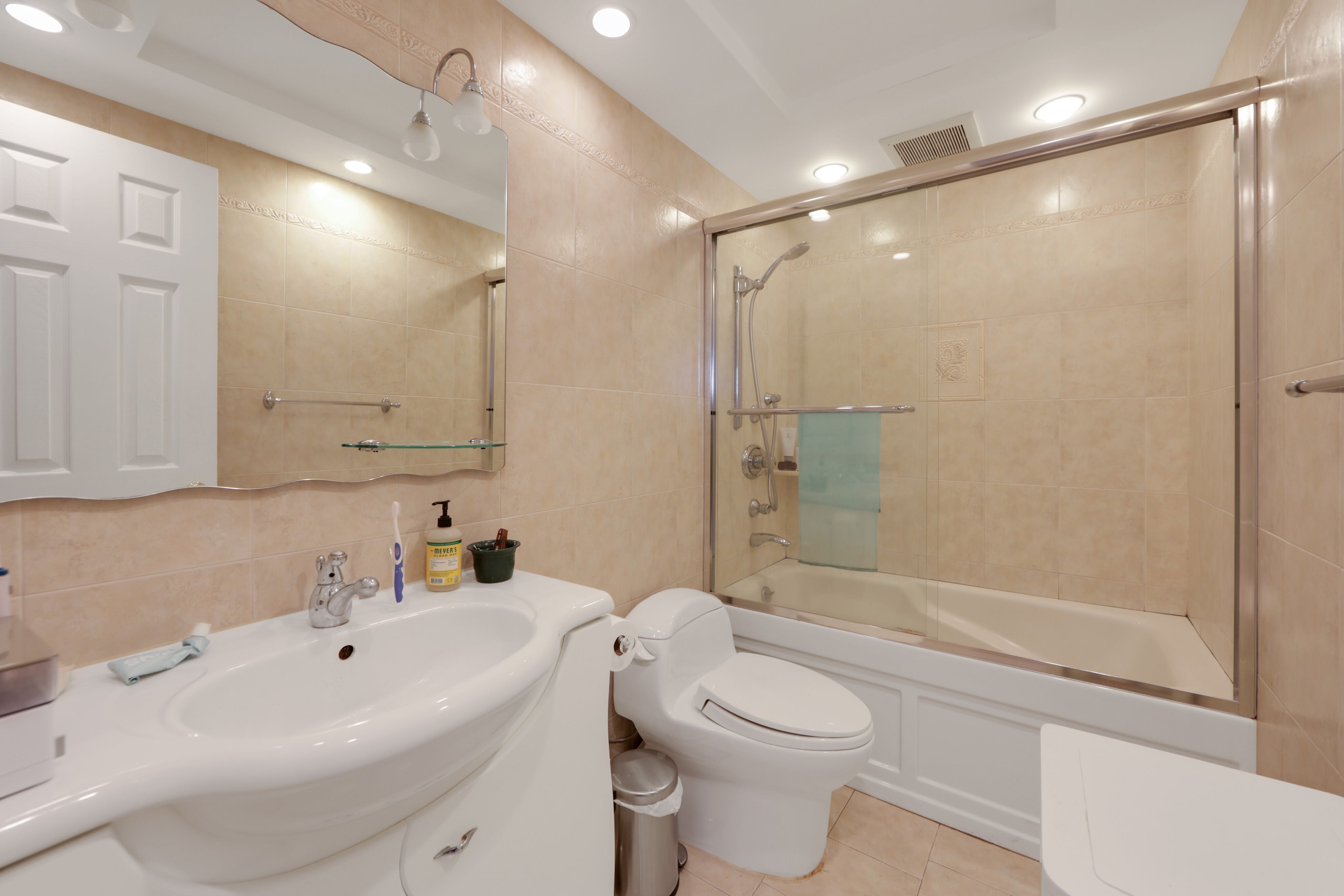 200 Winston Drive Unit# 615