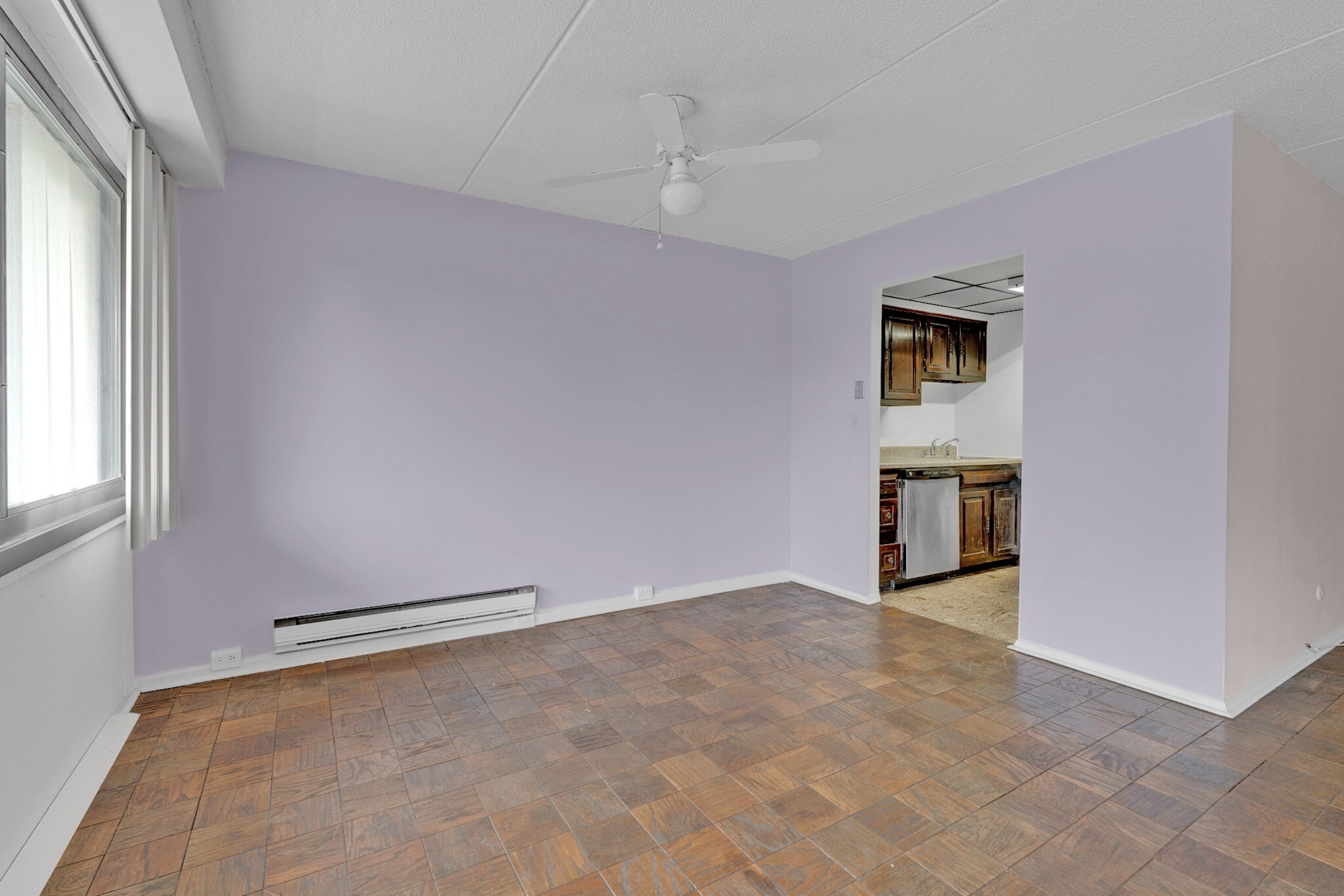 1600 Center Avenue Unit# 4H