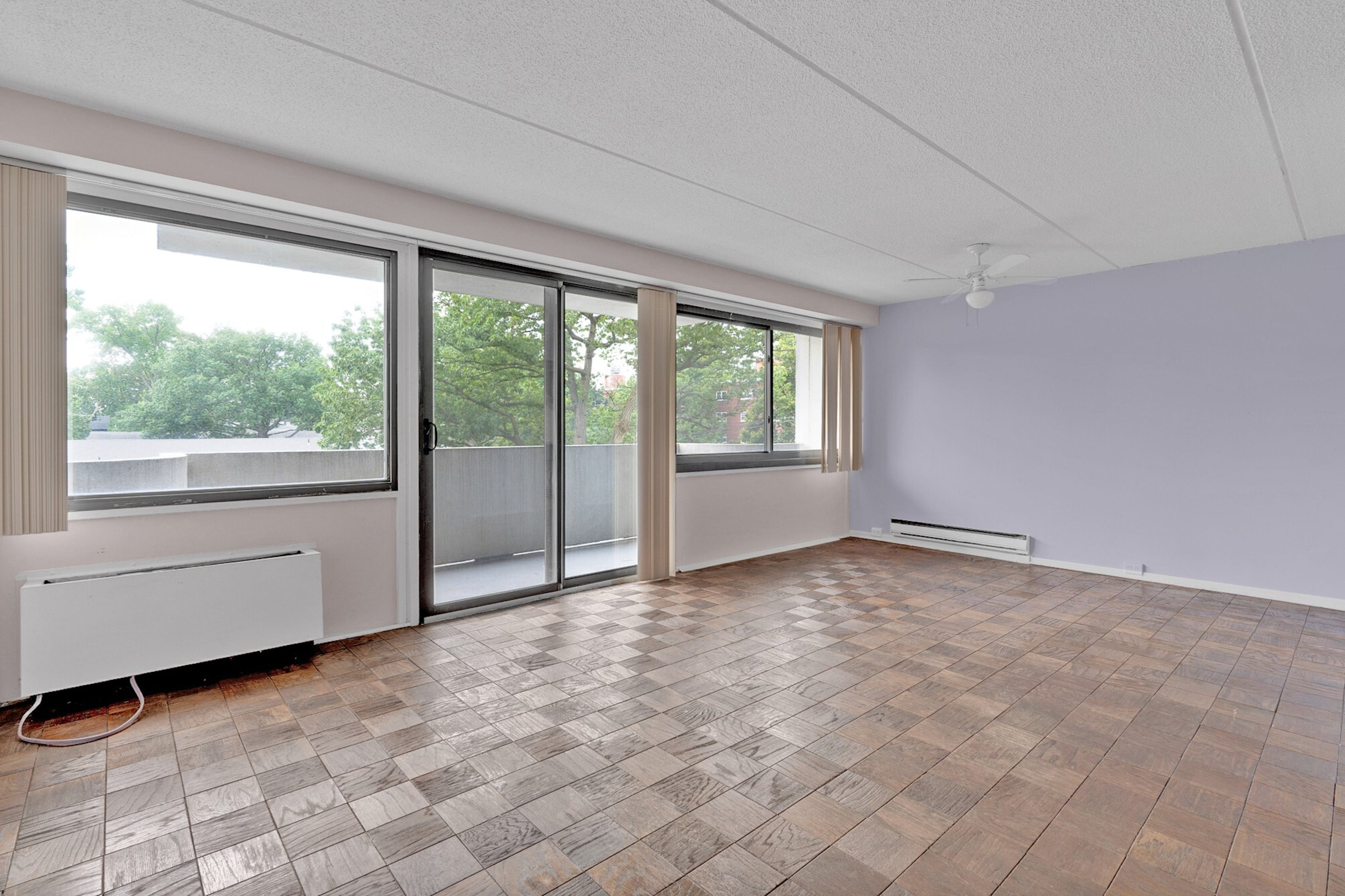 1600 Center Avenue Unit# 4H