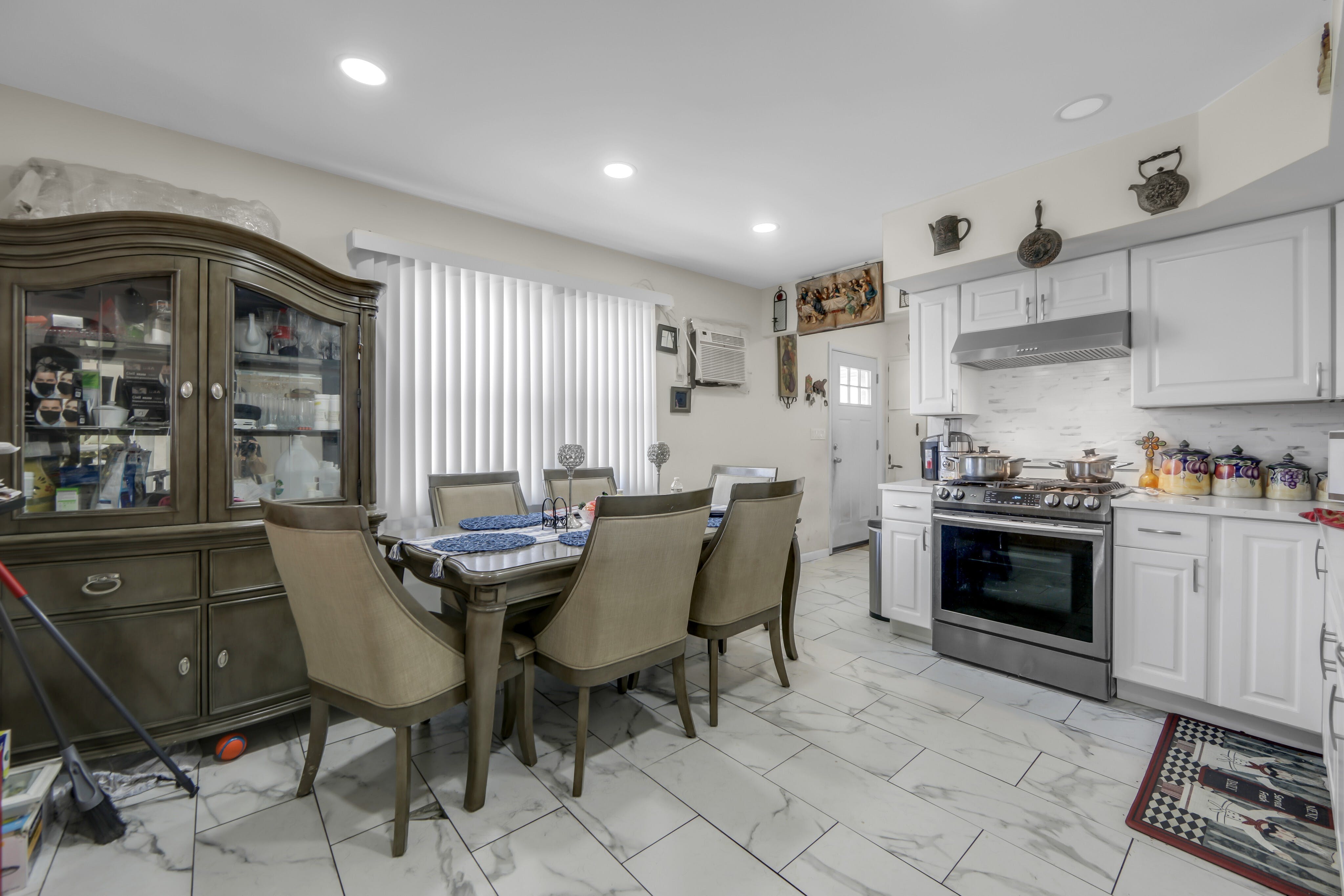 489 Madeline Avenue 