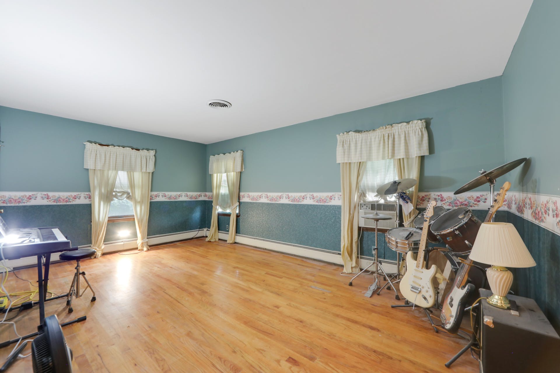 32 East Grand Avenue