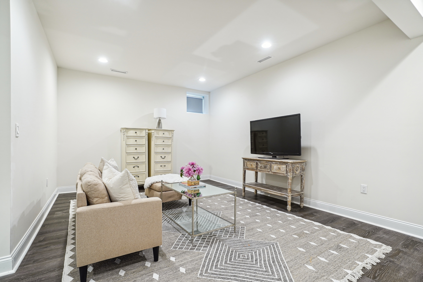 1 Cedar Gate Court