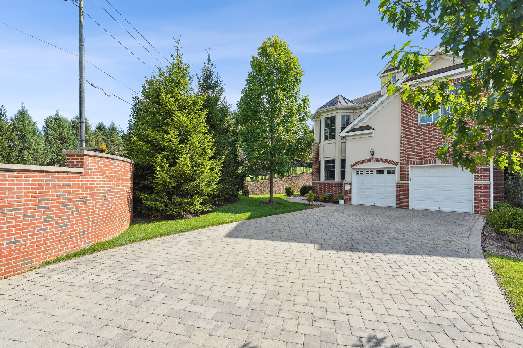1 Cedar Gate Court